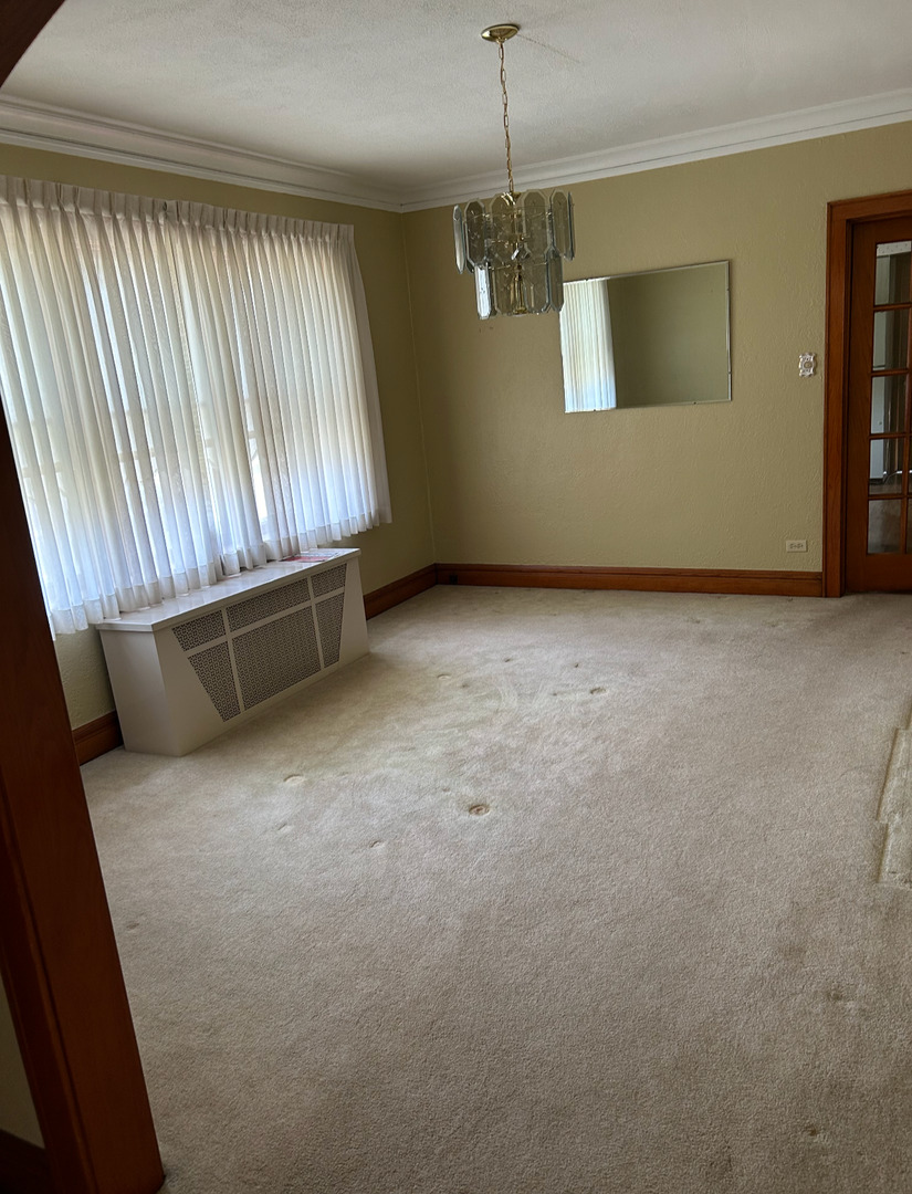 8101 White Avenue, Lyons, IL 60534