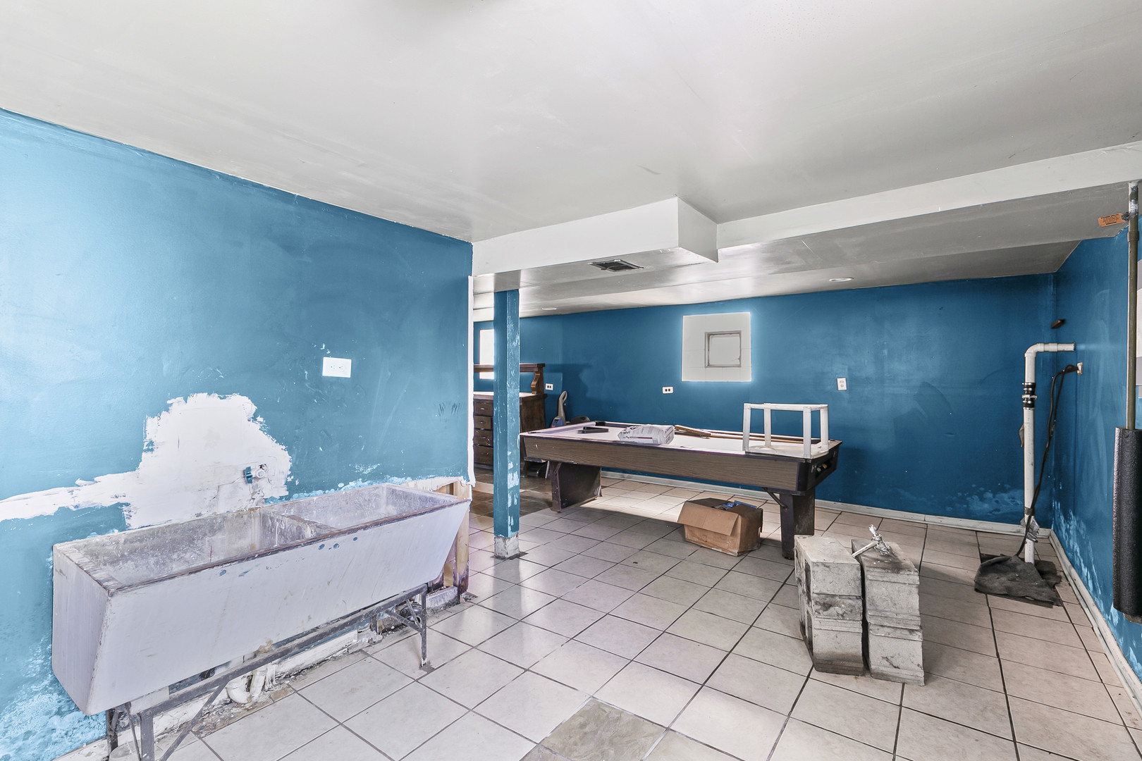 6837 S Michigan Avenue, Chicago, IL 60637