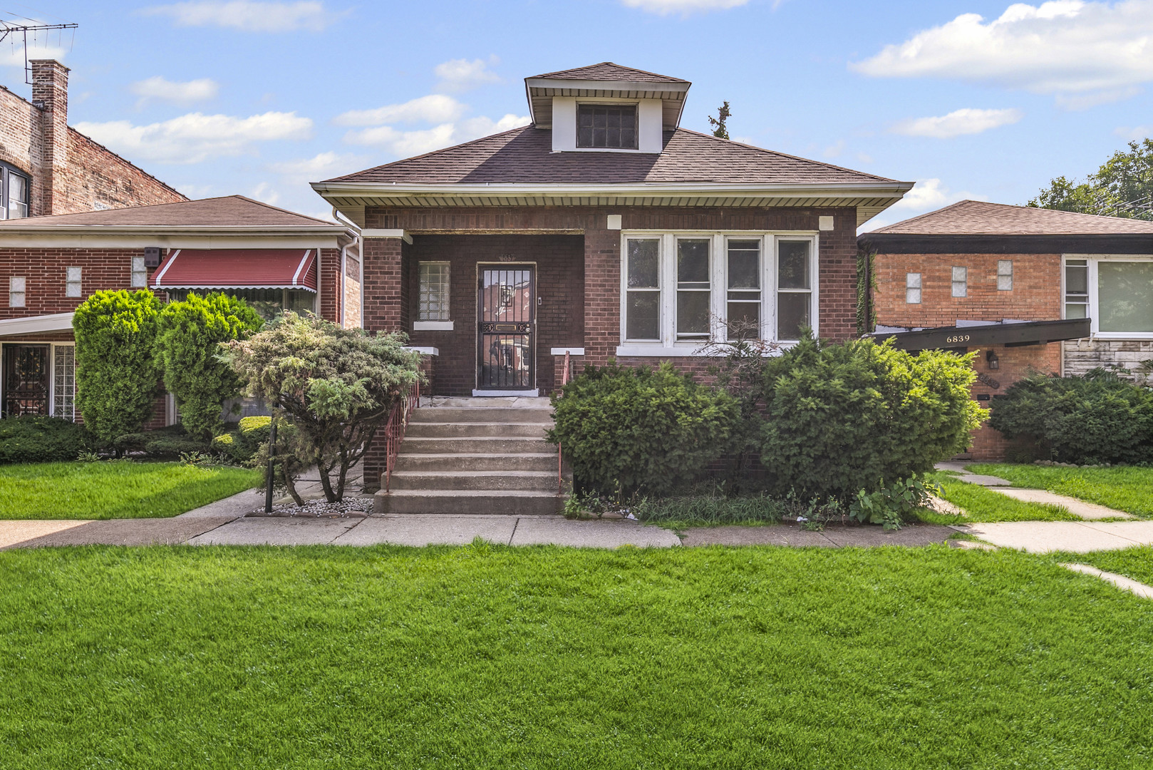 6837 S Michigan Avenue, Chicago, IL 60637