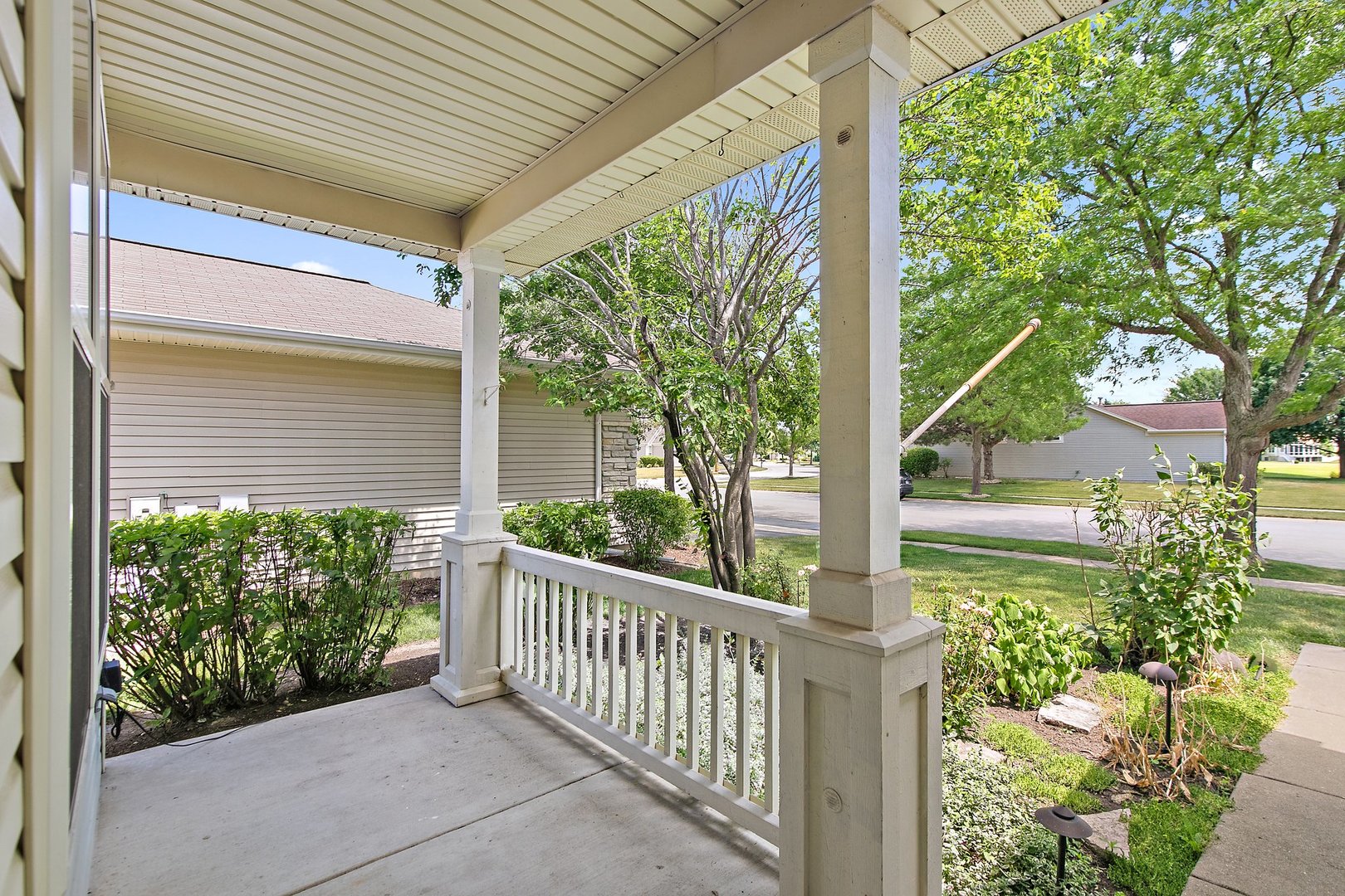 11773 Wildrose Drive, Huntley, IL 60142