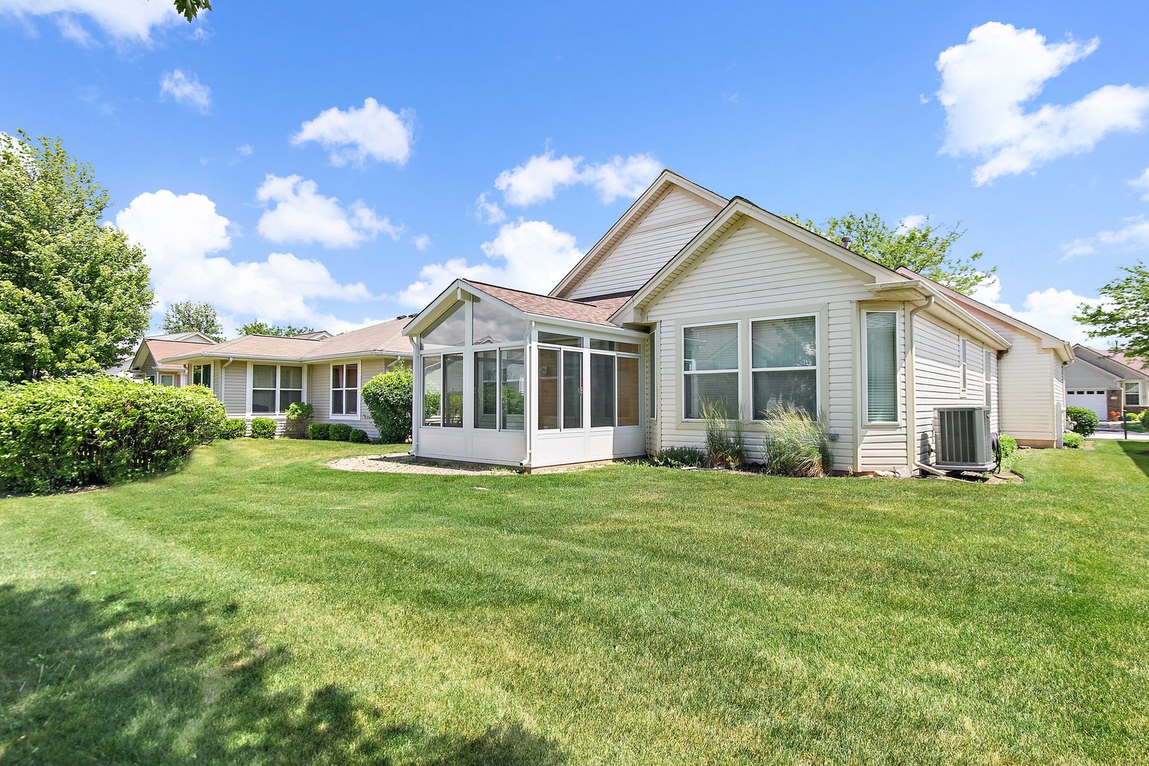 11773 Wildrose Drive, Huntley, IL 60142