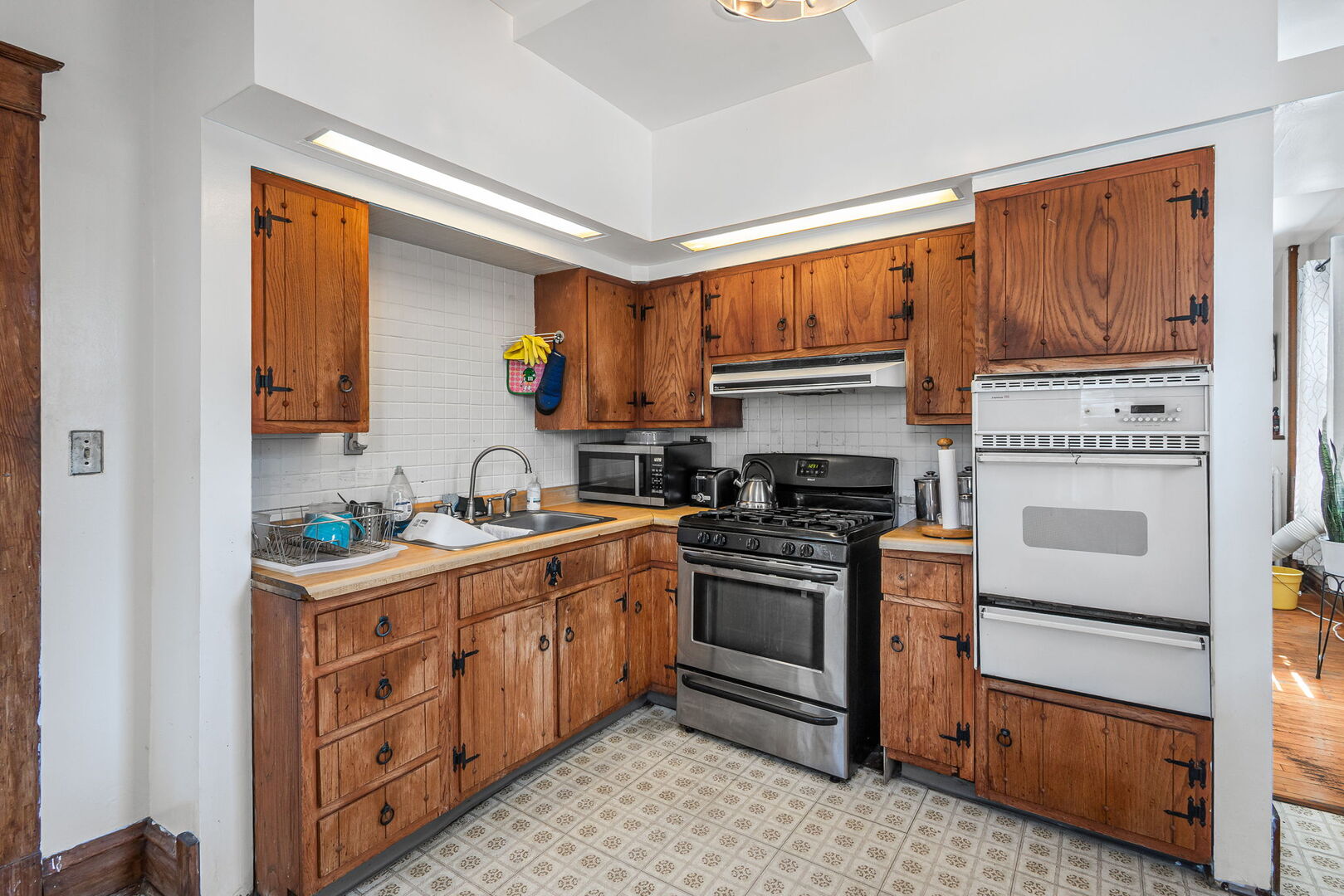 10116 S Malta Street, Chicago, IL 60643