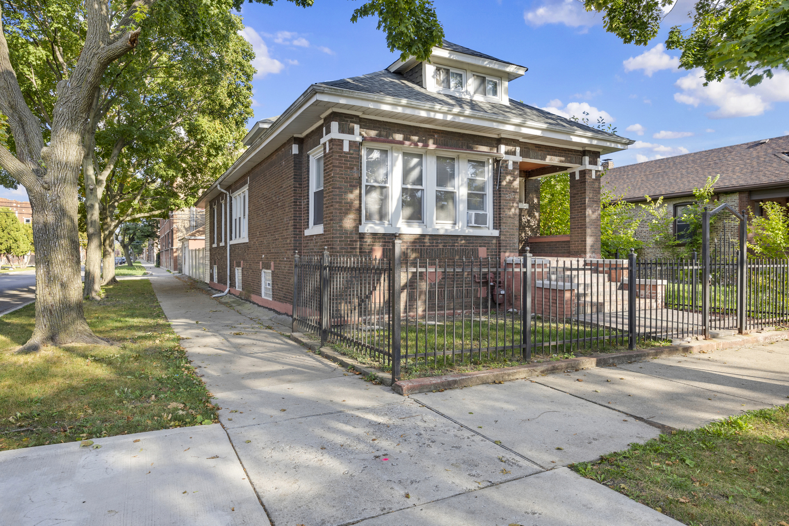 7801 S Hermitage Avenue, Chicago, IL 60620