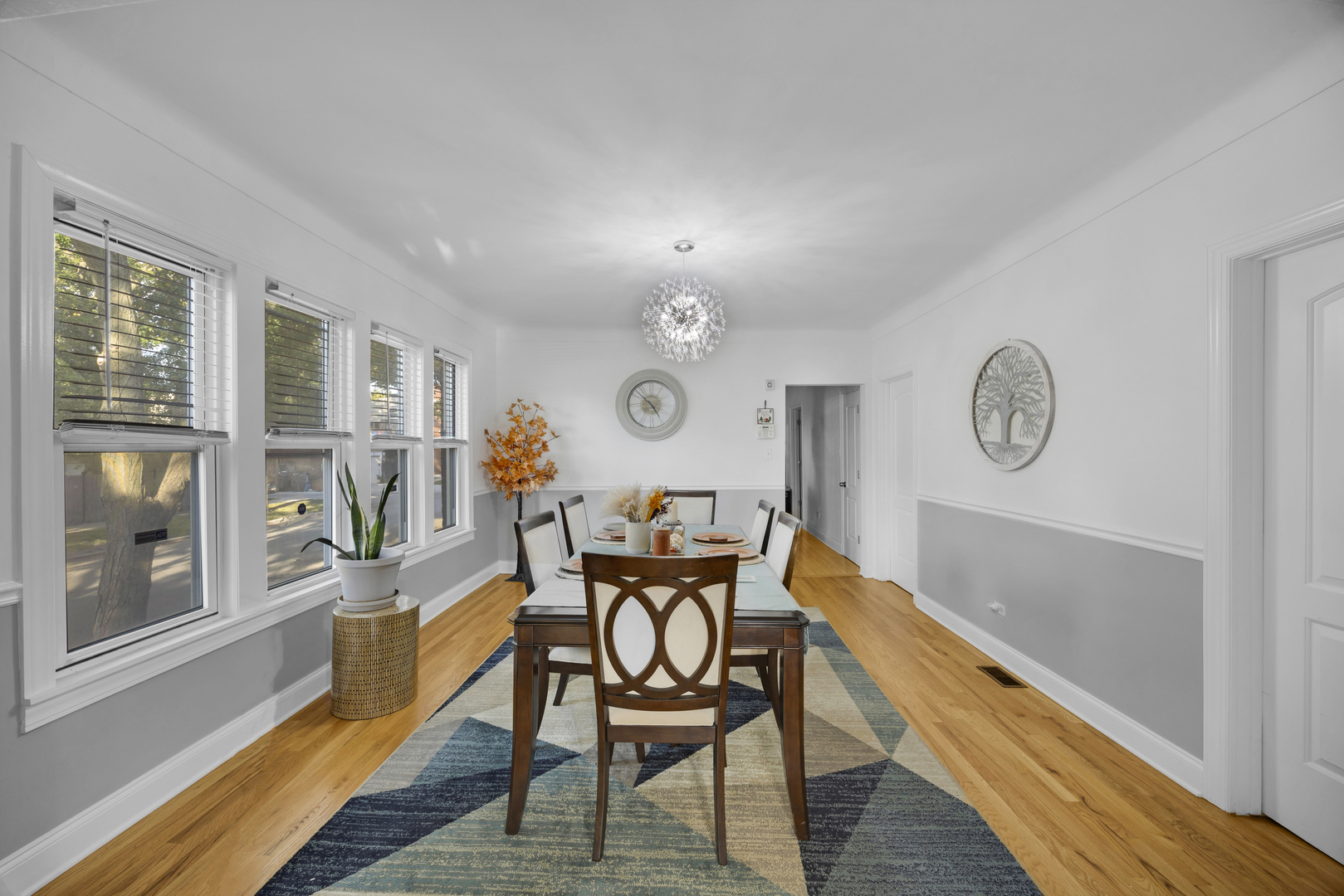 7801 S Hermitage Avenue, Chicago, IL 60620