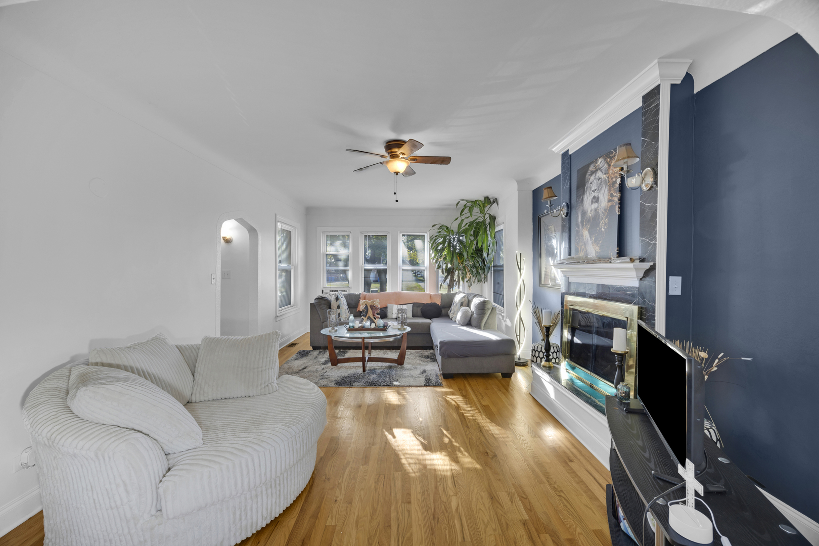 7801 S Hermitage Avenue, Chicago, IL 60620