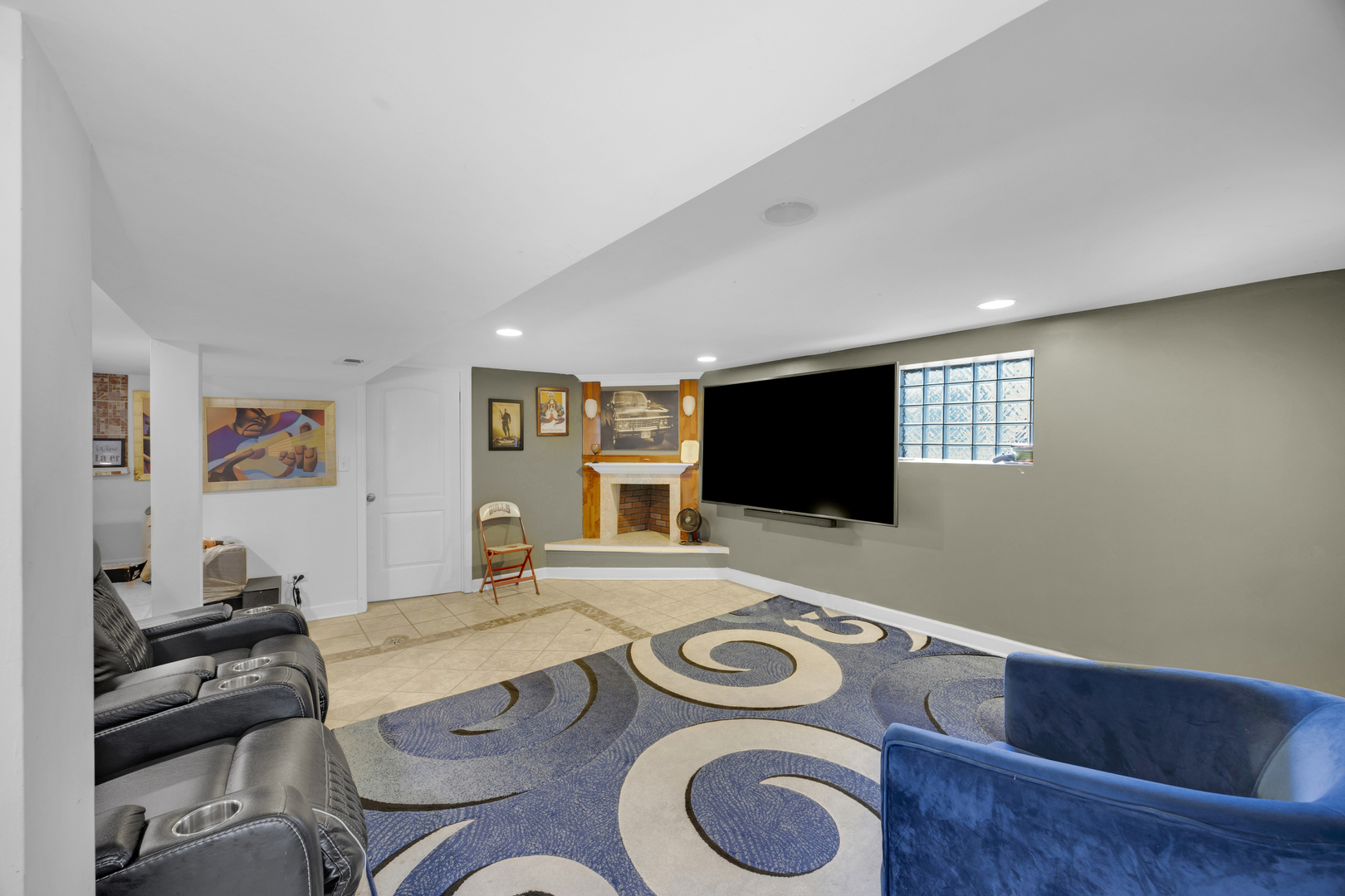 7801 S Hermitage Avenue, Chicago, IL 60620