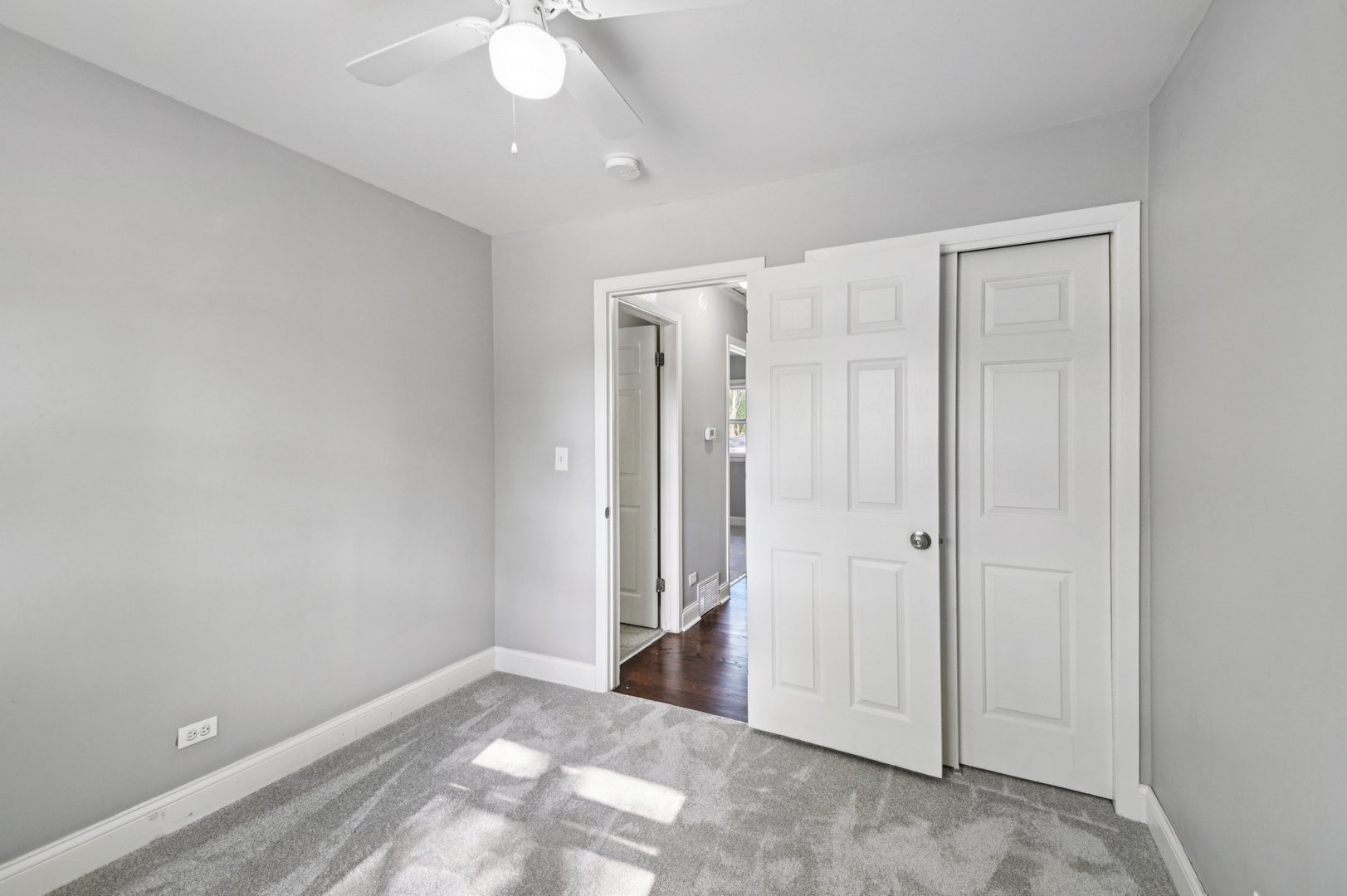 207 N Idlewild Avenue, Mundelein, IL 60060