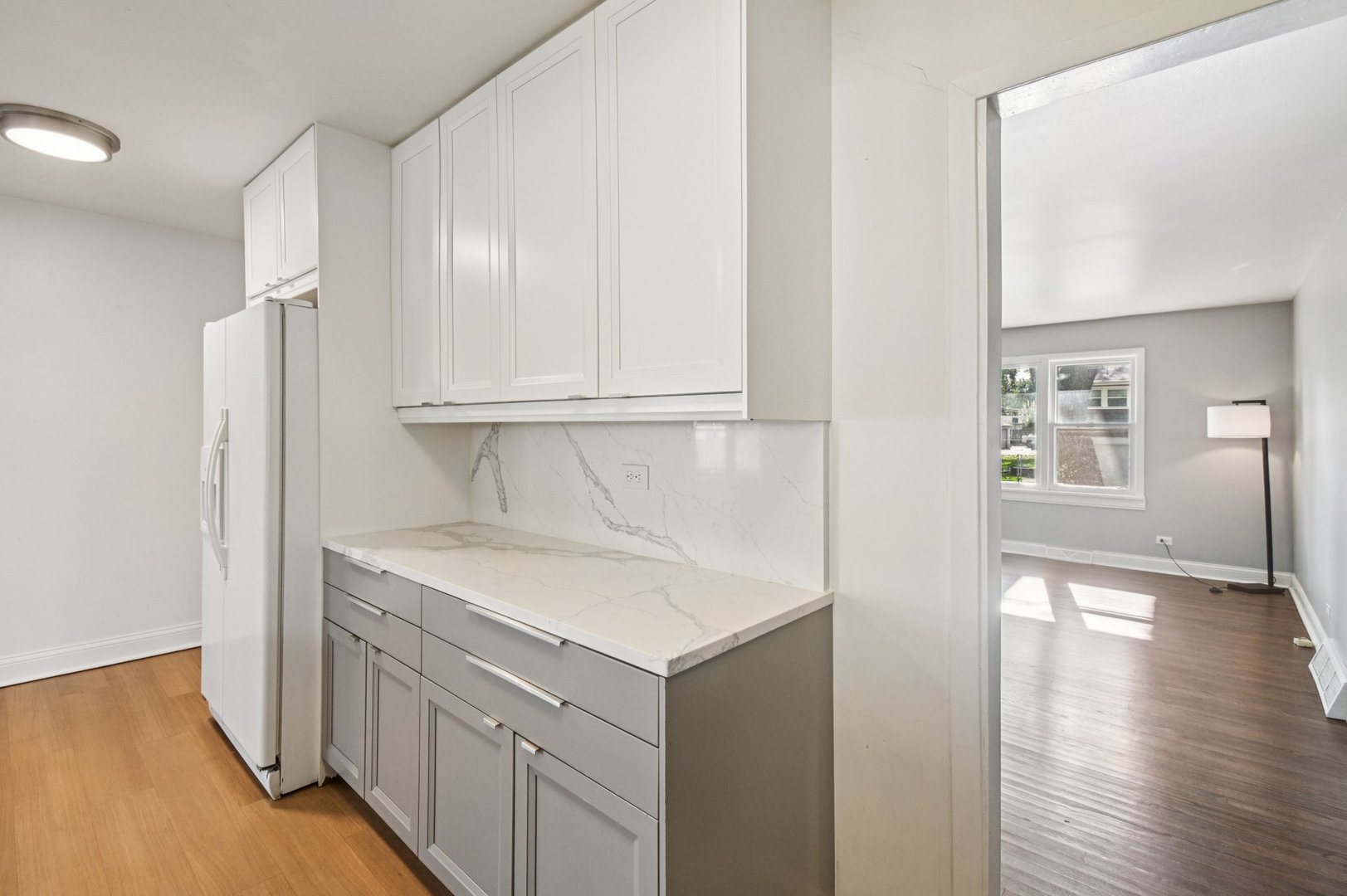 207 N Idlewild Avenue, Mundelein, IL 60060