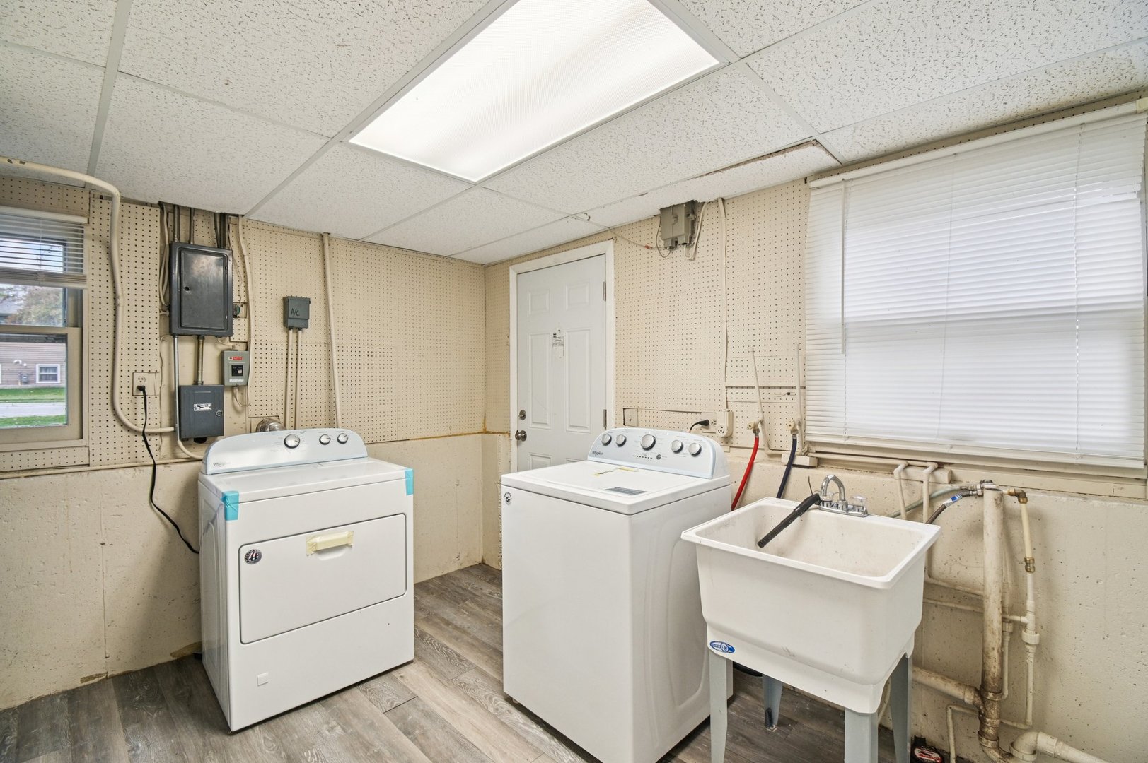 207 N Idlewild Avenue, Mundelein, IL 60060