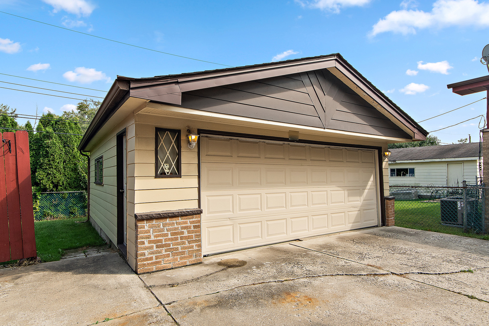 145 Sherry Lane, Chicago Heights, IL 60411