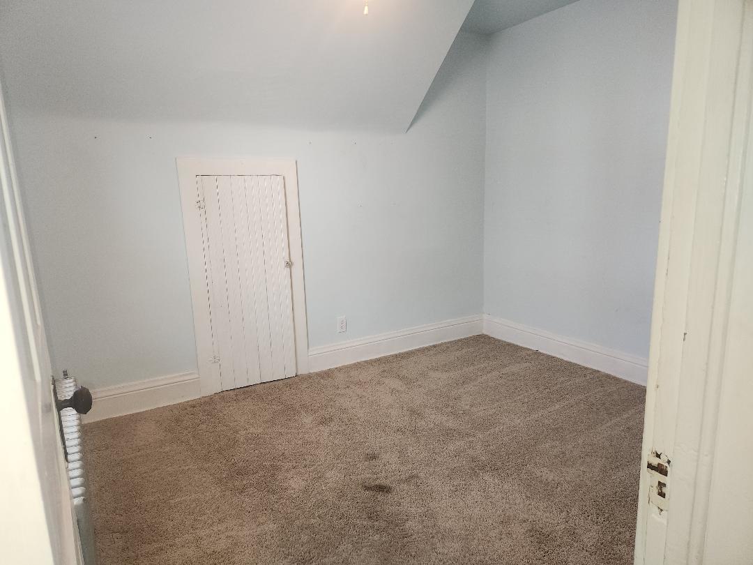 1305 Court Street, McHenry, IL 60050