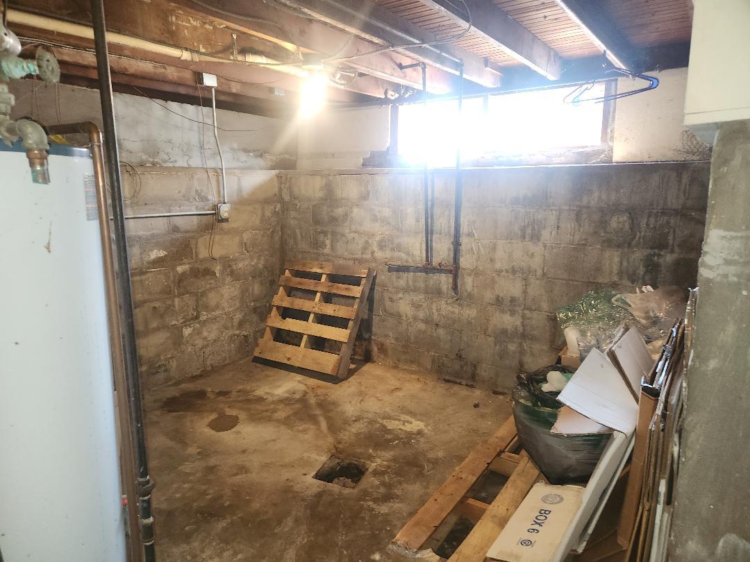 1305 Court Street, McHenry, IL 60050