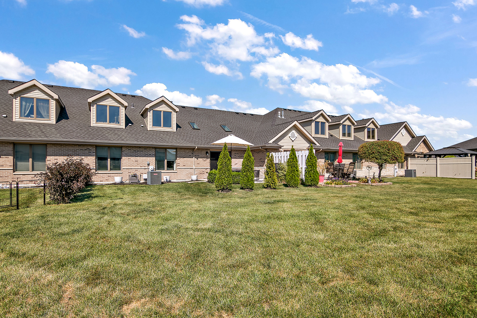 2124 Sky Harbor Drive, New Lenox, IL 60451