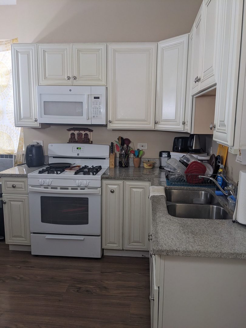 1843 S RIDGEWAY Avenue, Chicago, IL 60623