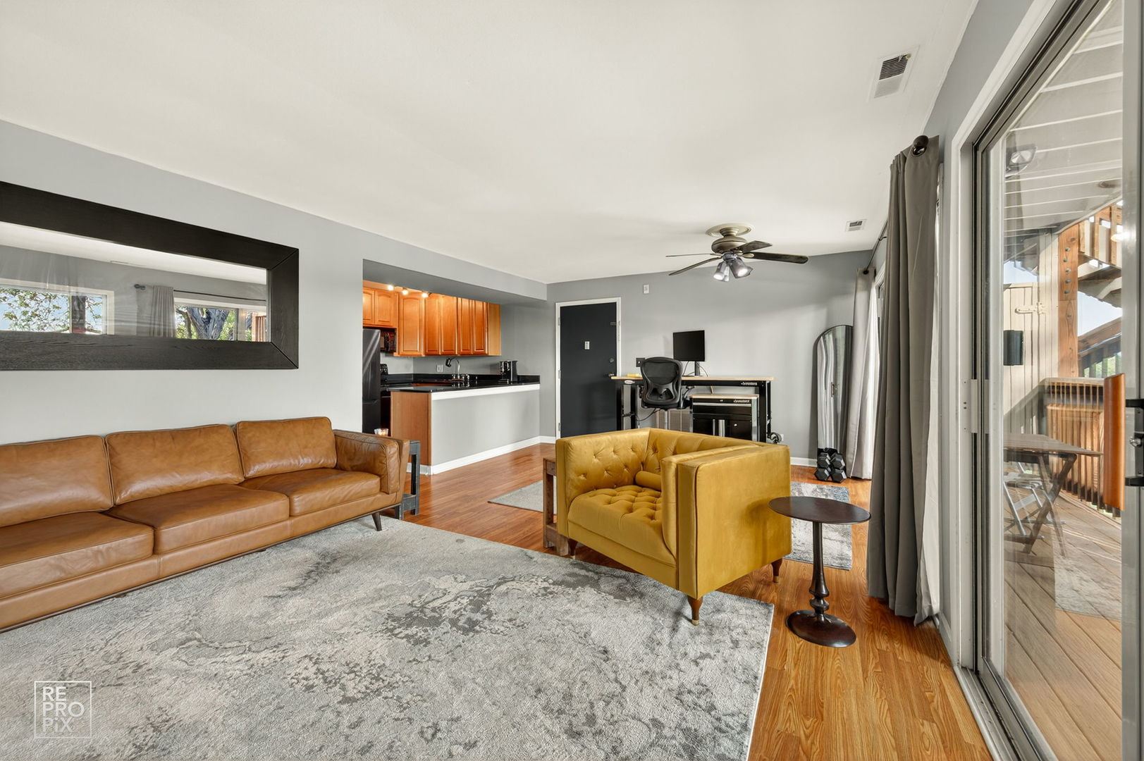 5801 Oakwood Drive #D, Lisle, IL 60532