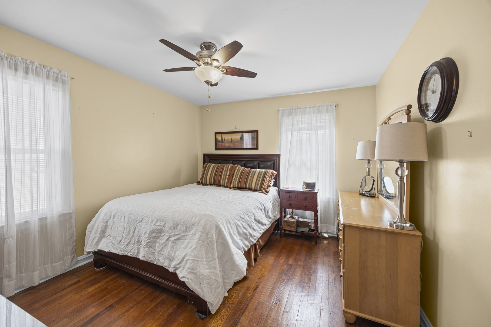 6039 S Kilbourn Avenue, Chicago, IL 60629