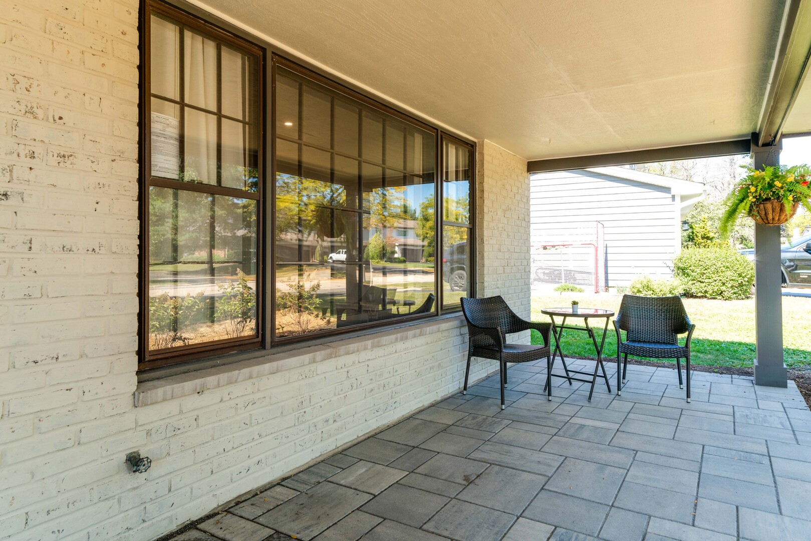 1209 Garfield Avenue, Libertyville, IL 60048