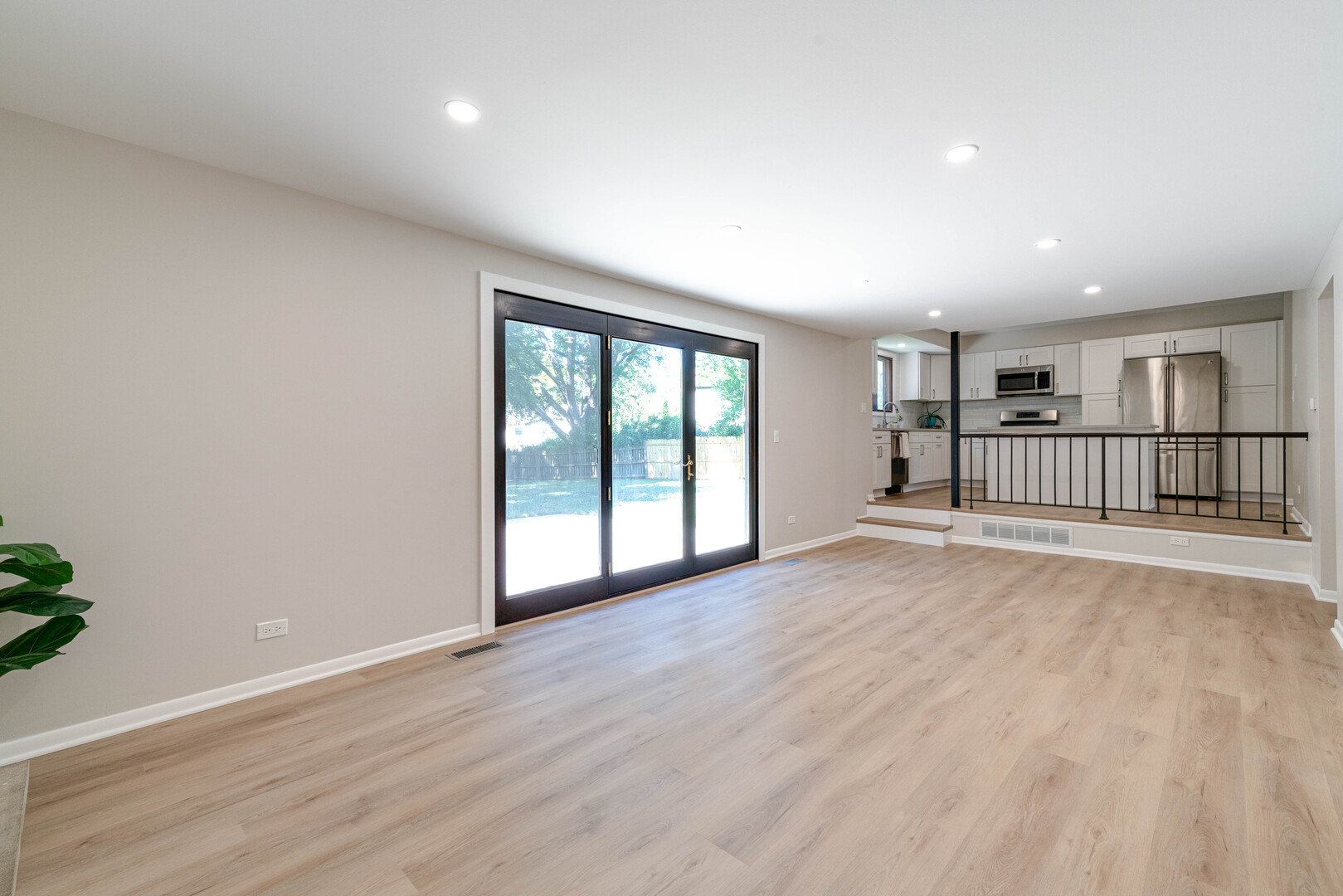 1209 Garfield Avenue, Libertyville, IL 60048