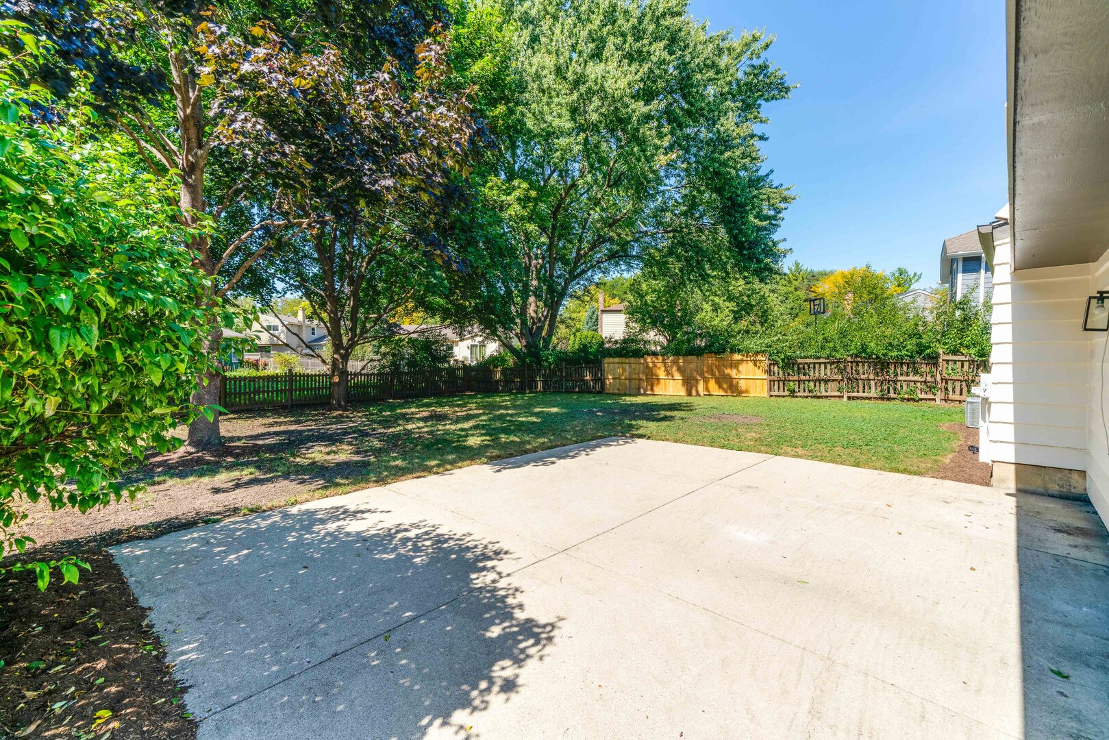 1209 Garfield Avenue, Libertyville, IL 60048