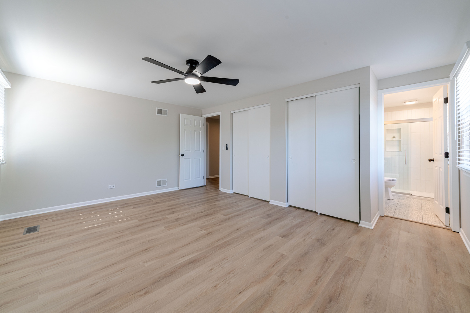 1209 Garfield Avenue, Libertyville, IL 60048