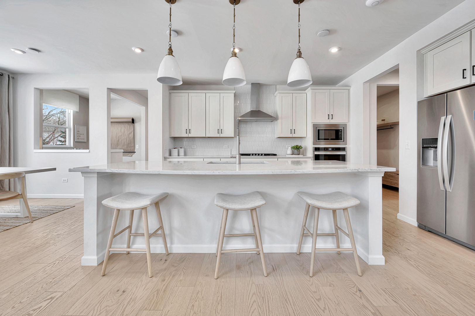 2423 Lawlor Lane, Naperville, IL 60564