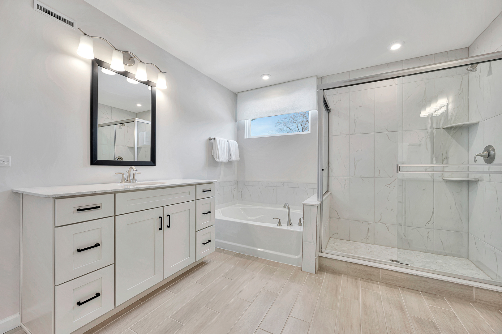 2423 Lawlor Lane, Naperville, IL 60564