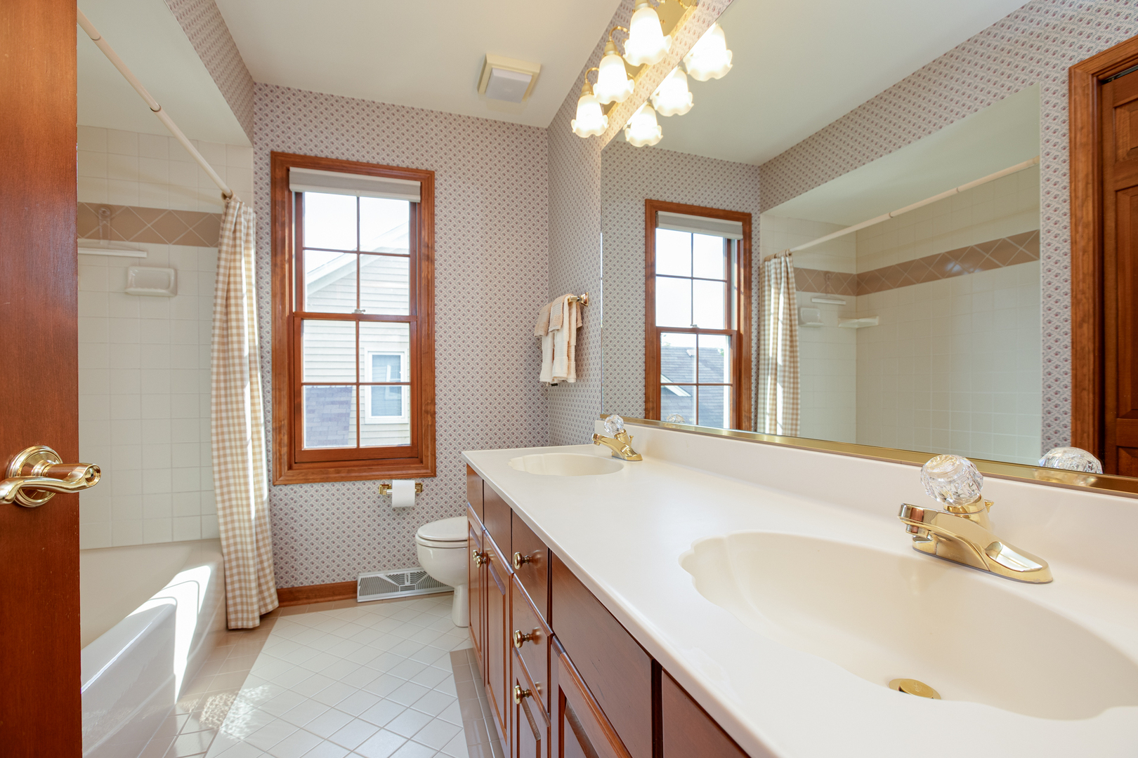 582 Partridge Drive, West Chicago, IL 60185