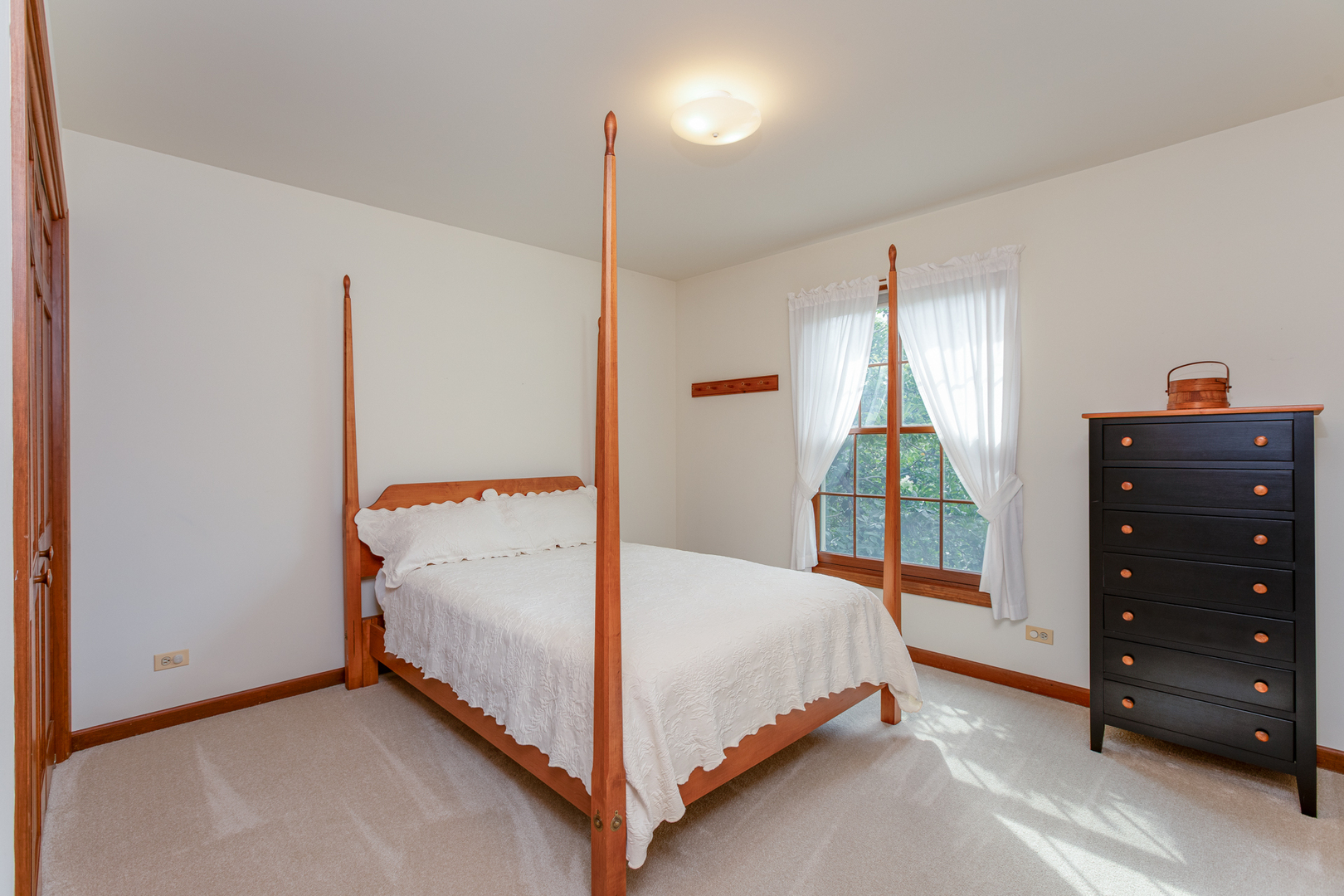 582 Partridge Drive, West Chicago, IL 60185