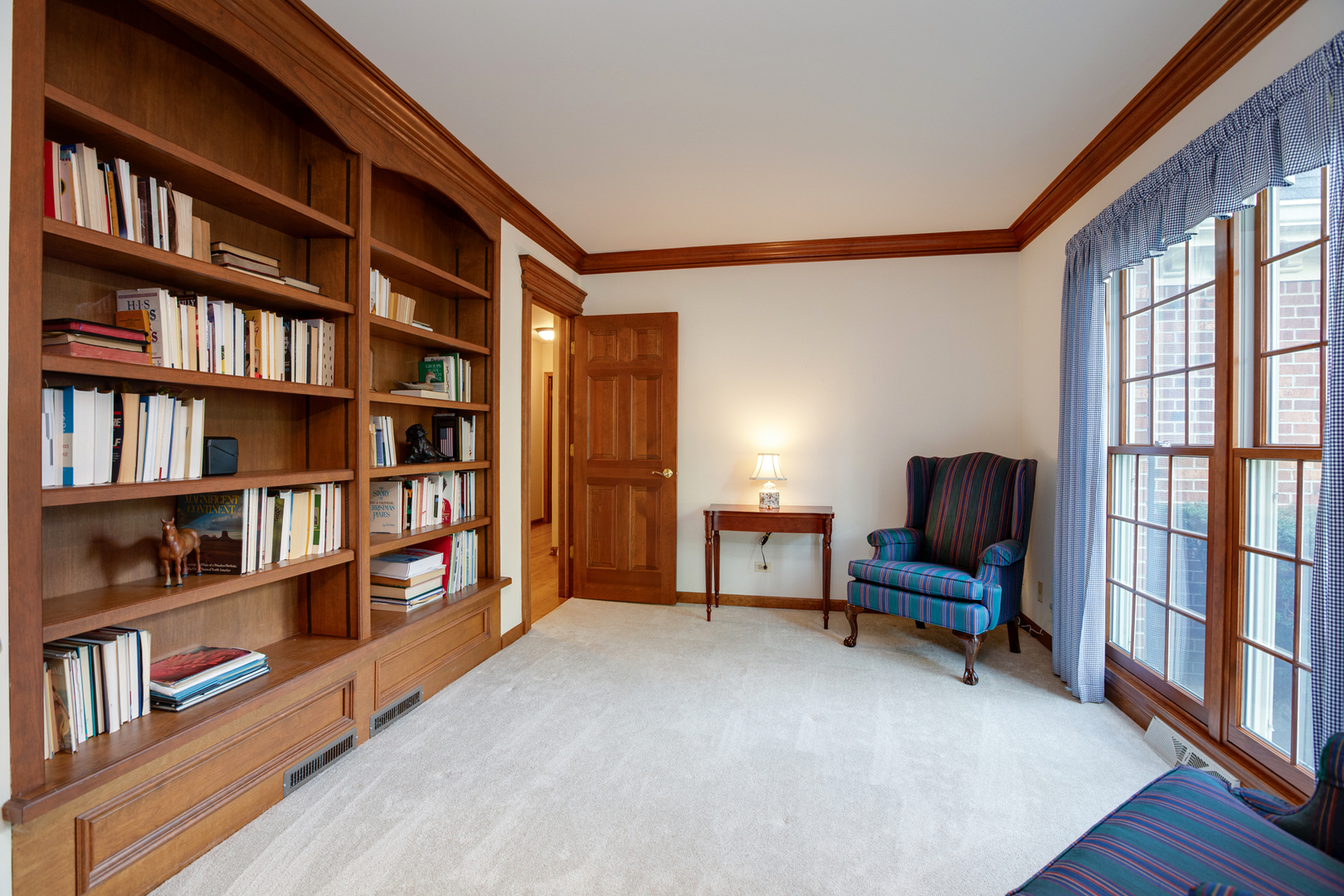 582 Partridge Drive, West Chicago, IL 60185