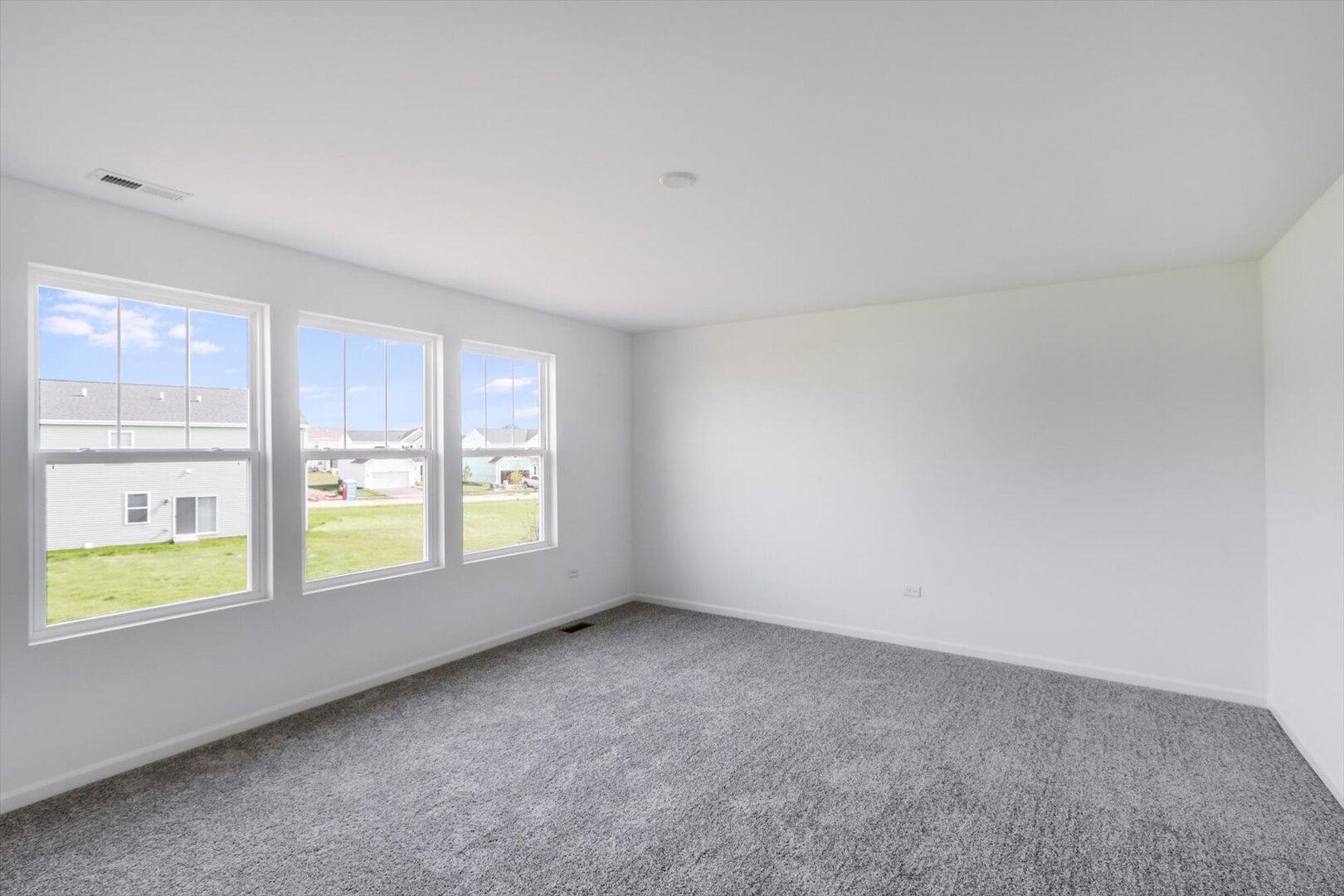 163 Piper Glen Avenue, Oswego, IL 60543