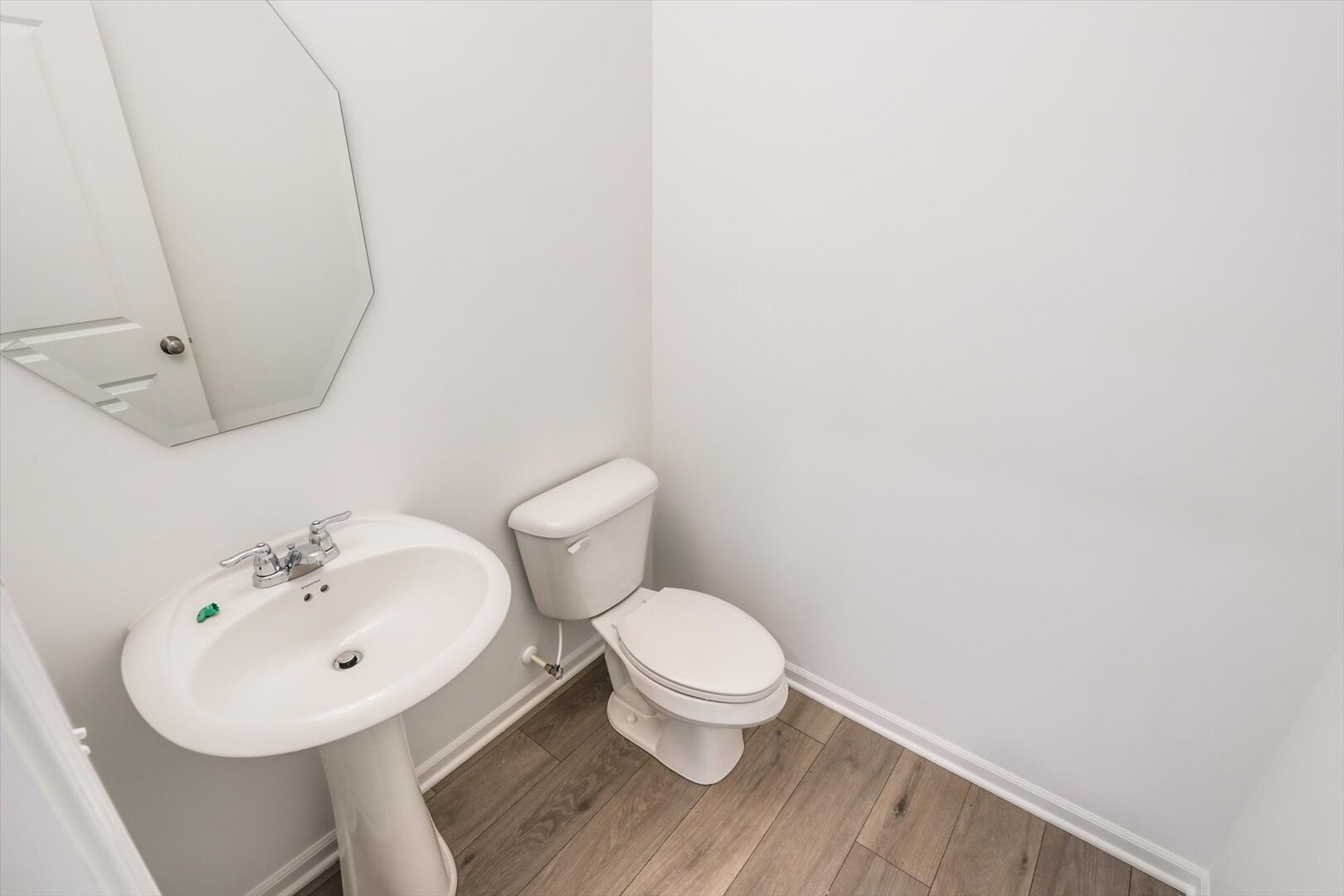 163 Piper Glen Avenue, Oswego, IL 60543