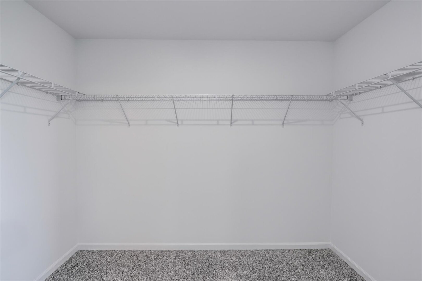 163 Piper Glen Avenue, Oswego, IL 60543