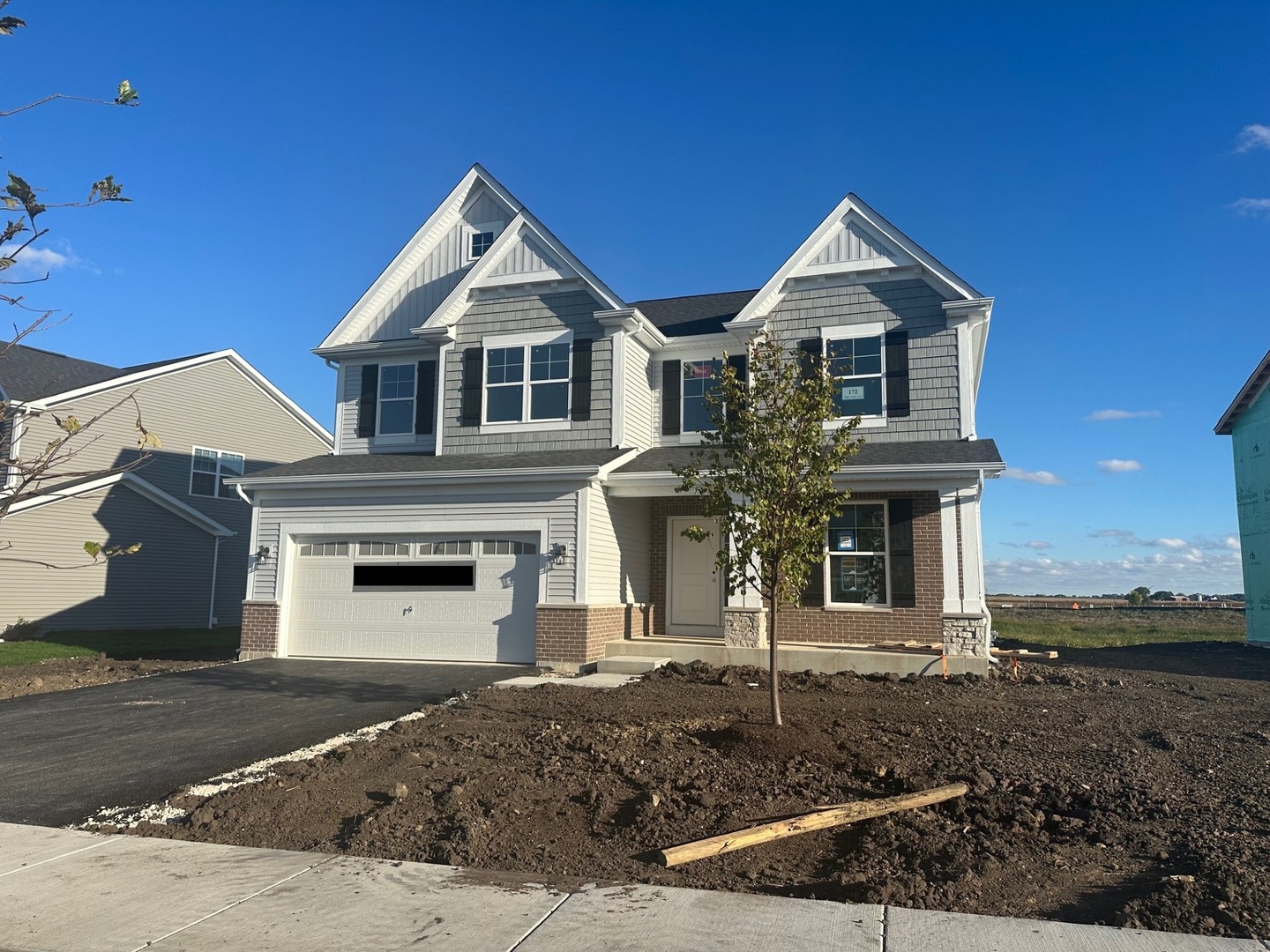 172 Piper Glen Avenue, Oswego, IL 60543