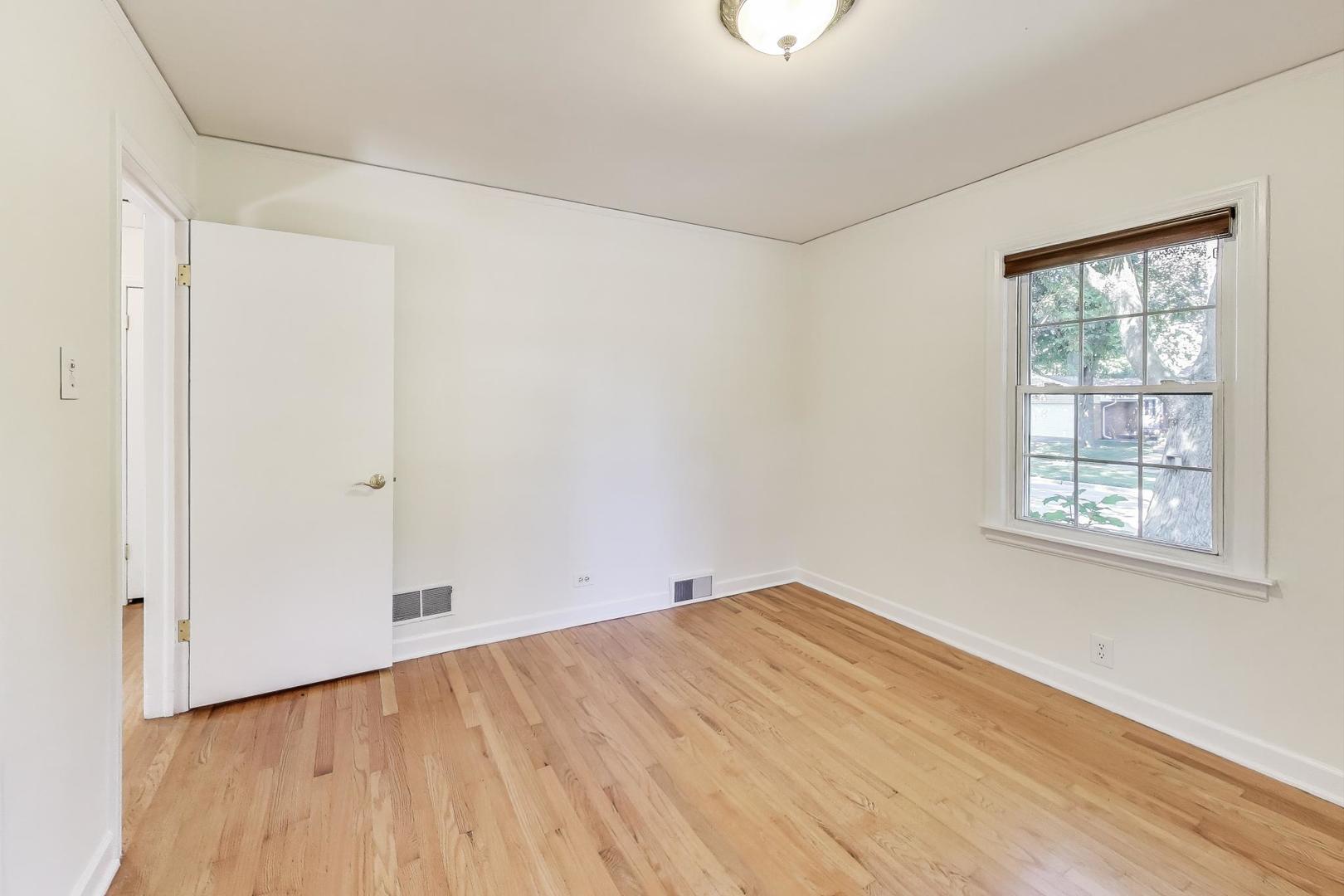 3800 Harrison Avenue, Brookfield, IL 60513