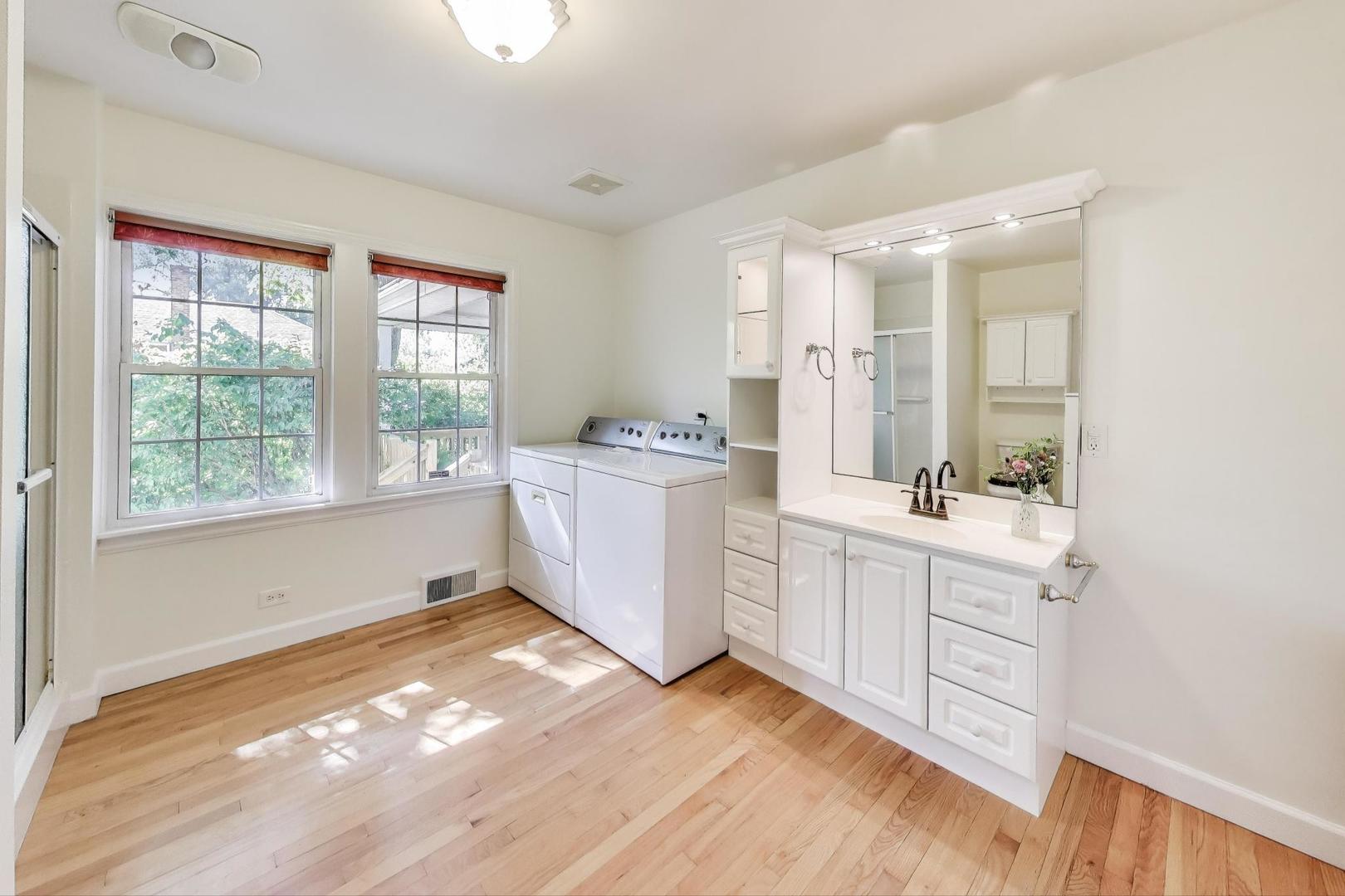 3800 Harrison Avenue, Brookfield, IL 60513