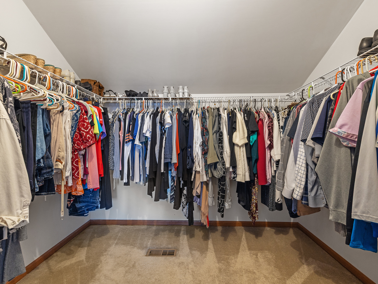 8530 Radcliffe Road, Tinley Park, IL 60487