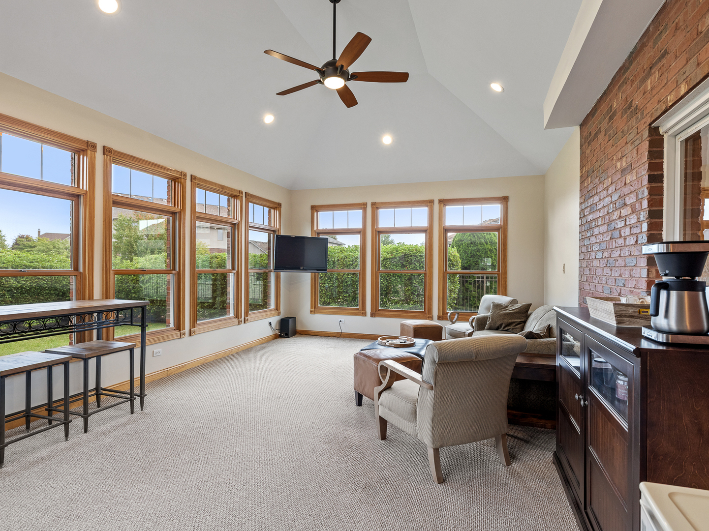 8530 Radcliffe Road, Tinley Park, IL 60487