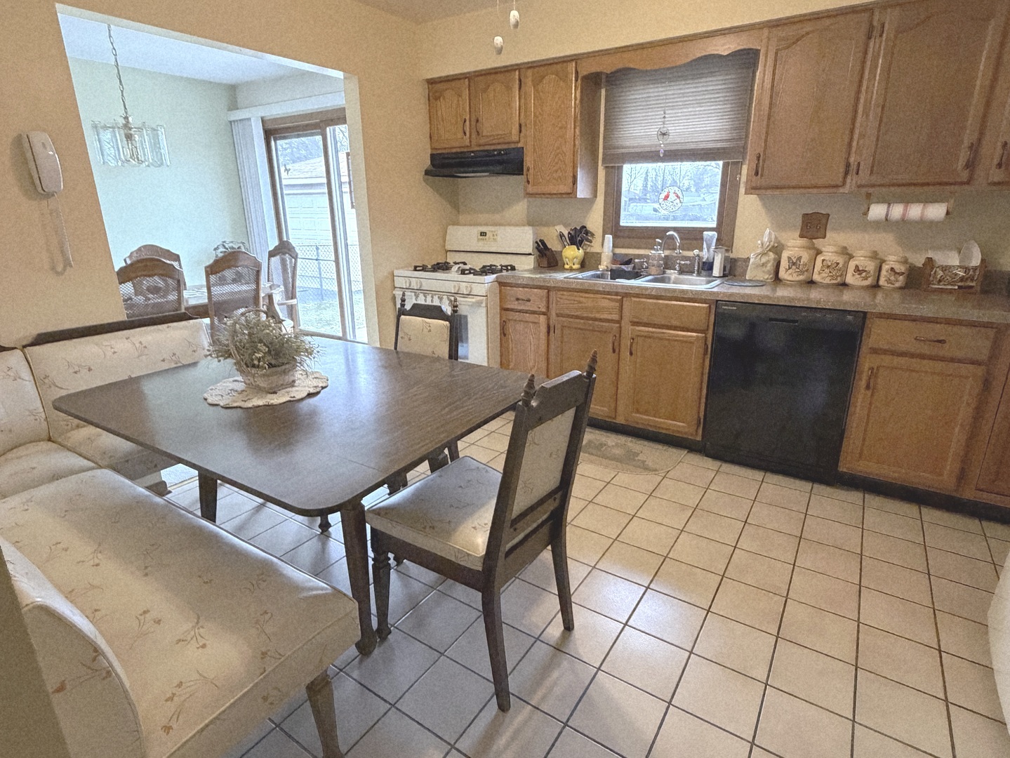 4240 143rd Street, Crestwood, IL 60418