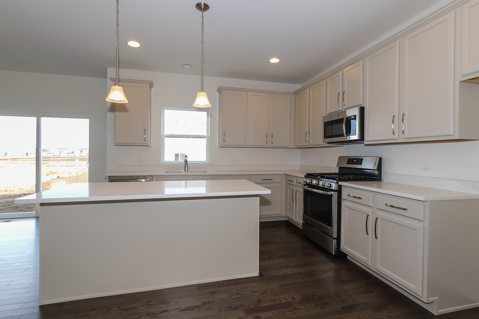 516 Endicott Road, South Elgin, IL 60177