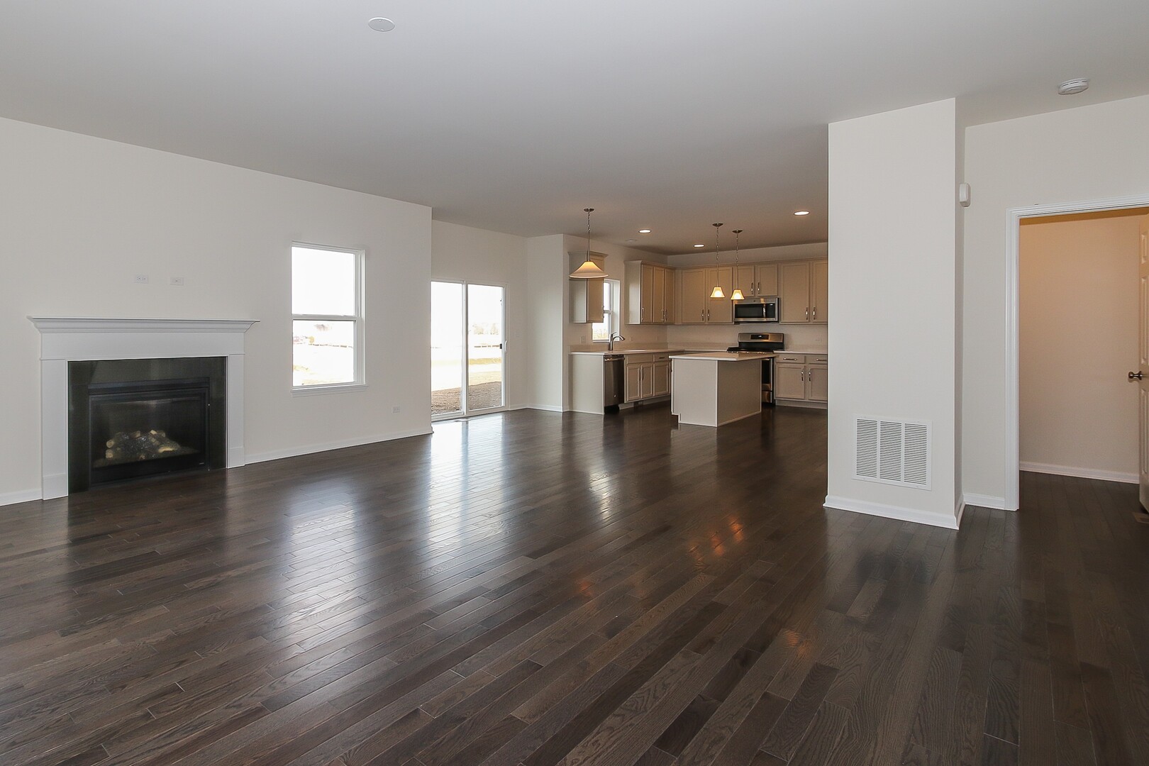 516 Endicott Road, South Elgin, IL 60177