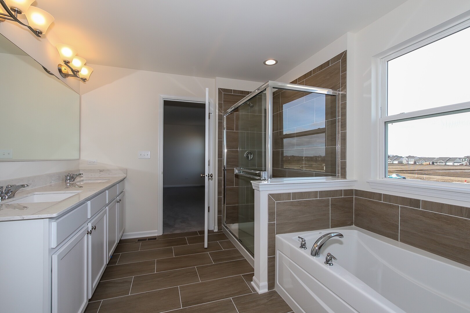 516 Endicott Road, South Elgin, IL 60177