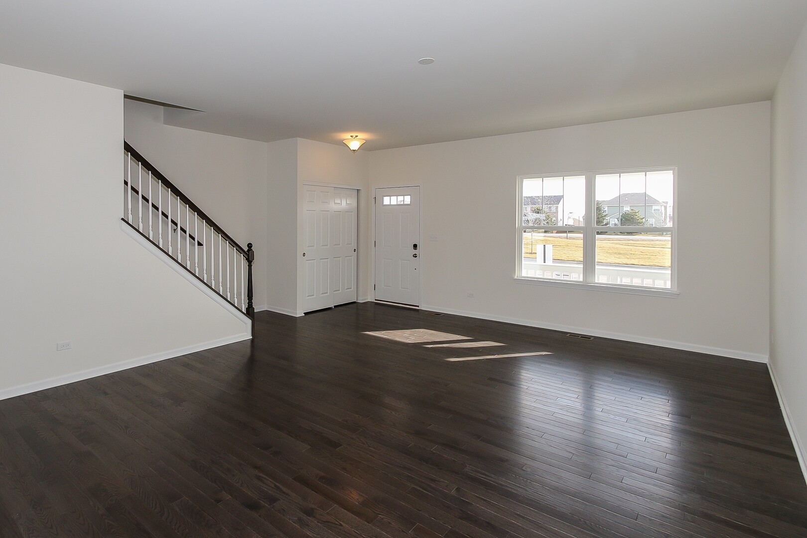 516 Endicott Road, South Elgin, IL 60177