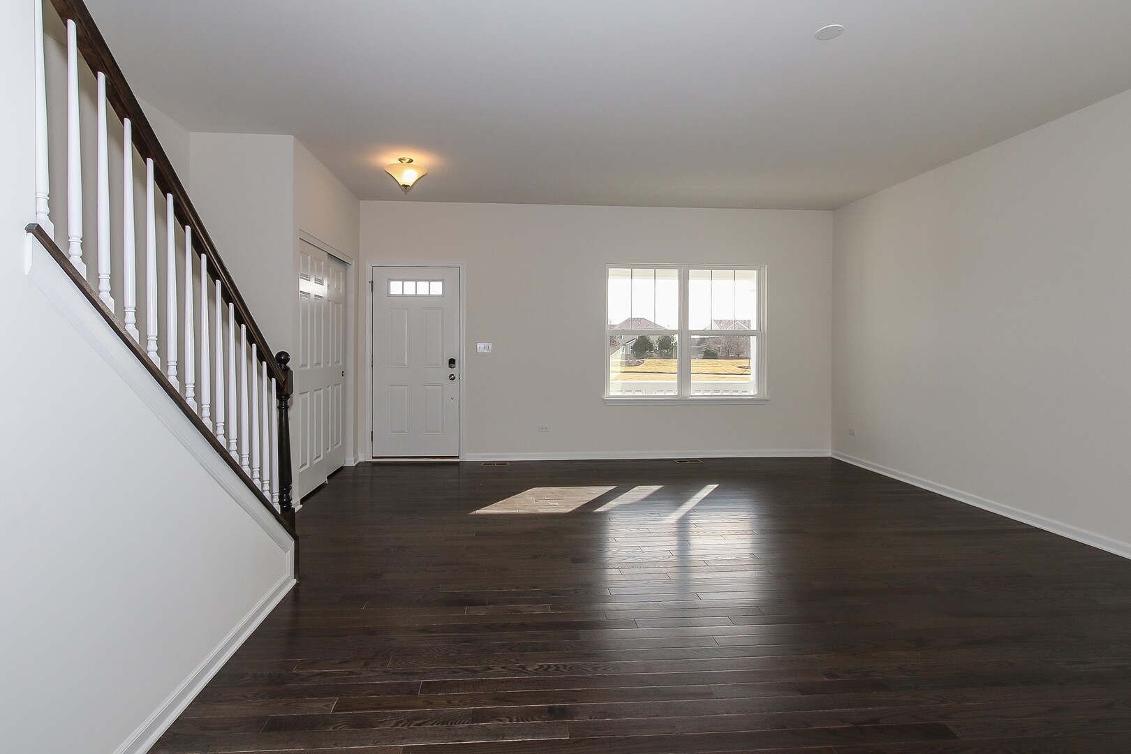 516 Endicott Road, South Elgin, IL 60177