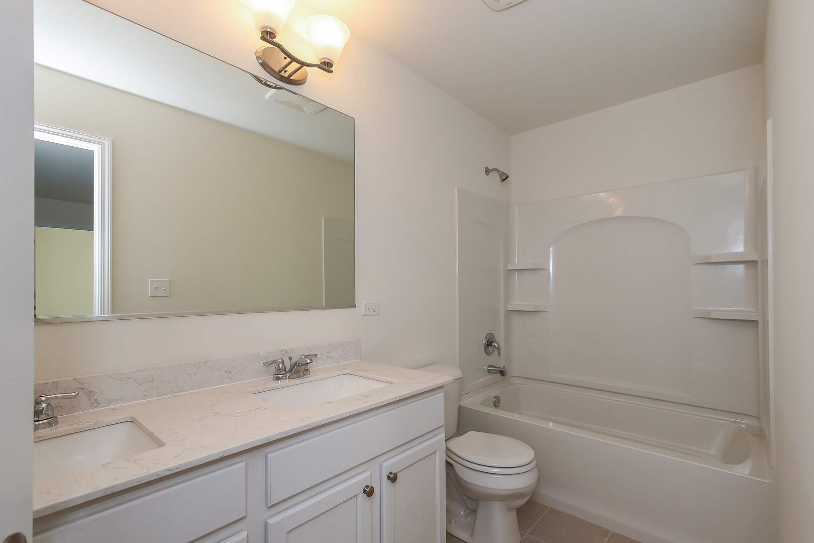 516 Endicott Road, South Elgin, IL 60177