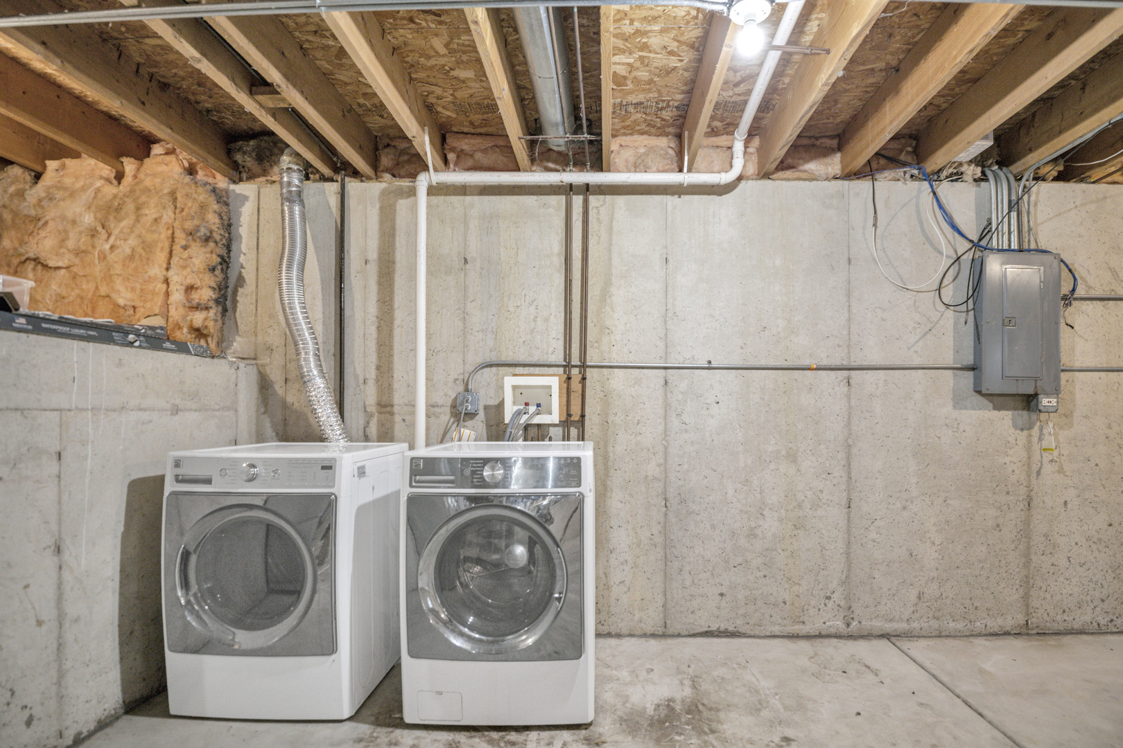 2076 Whitmore Drive, Romeoville, IL 60446