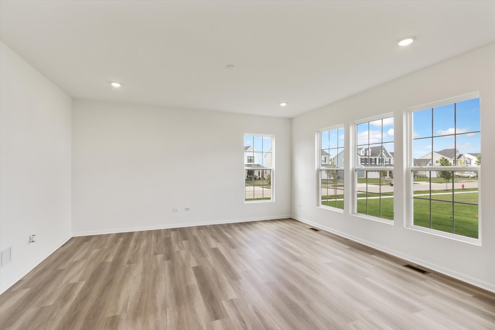 11391 Saxony Street, Huntley, IL 60142