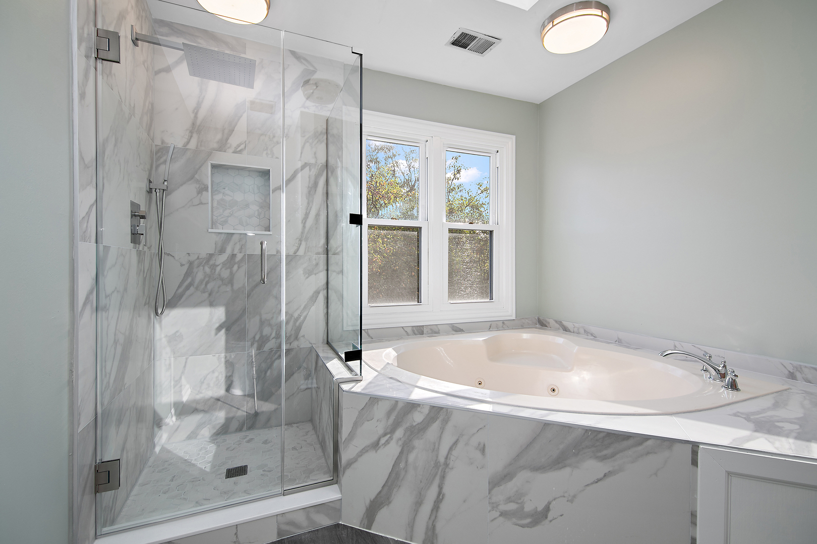 16705 Paxton Avenue, Tinley Park, IL 60477