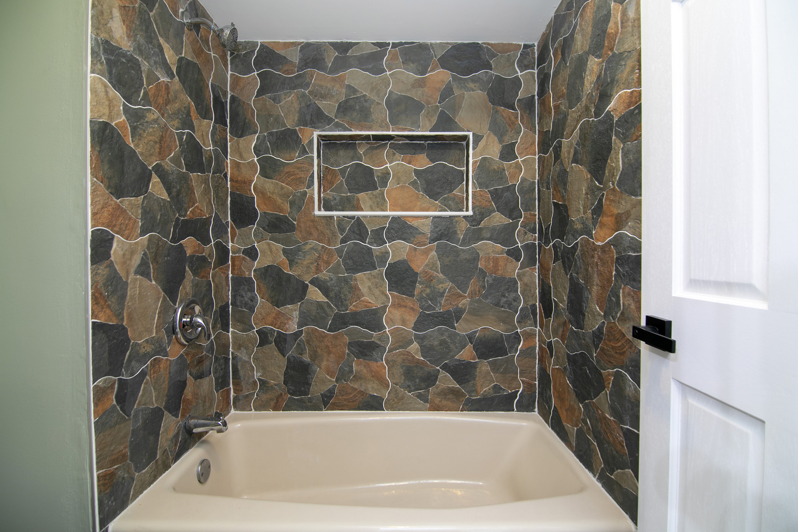 16705 Paxton Avenue, Tinley Park, IL 60477