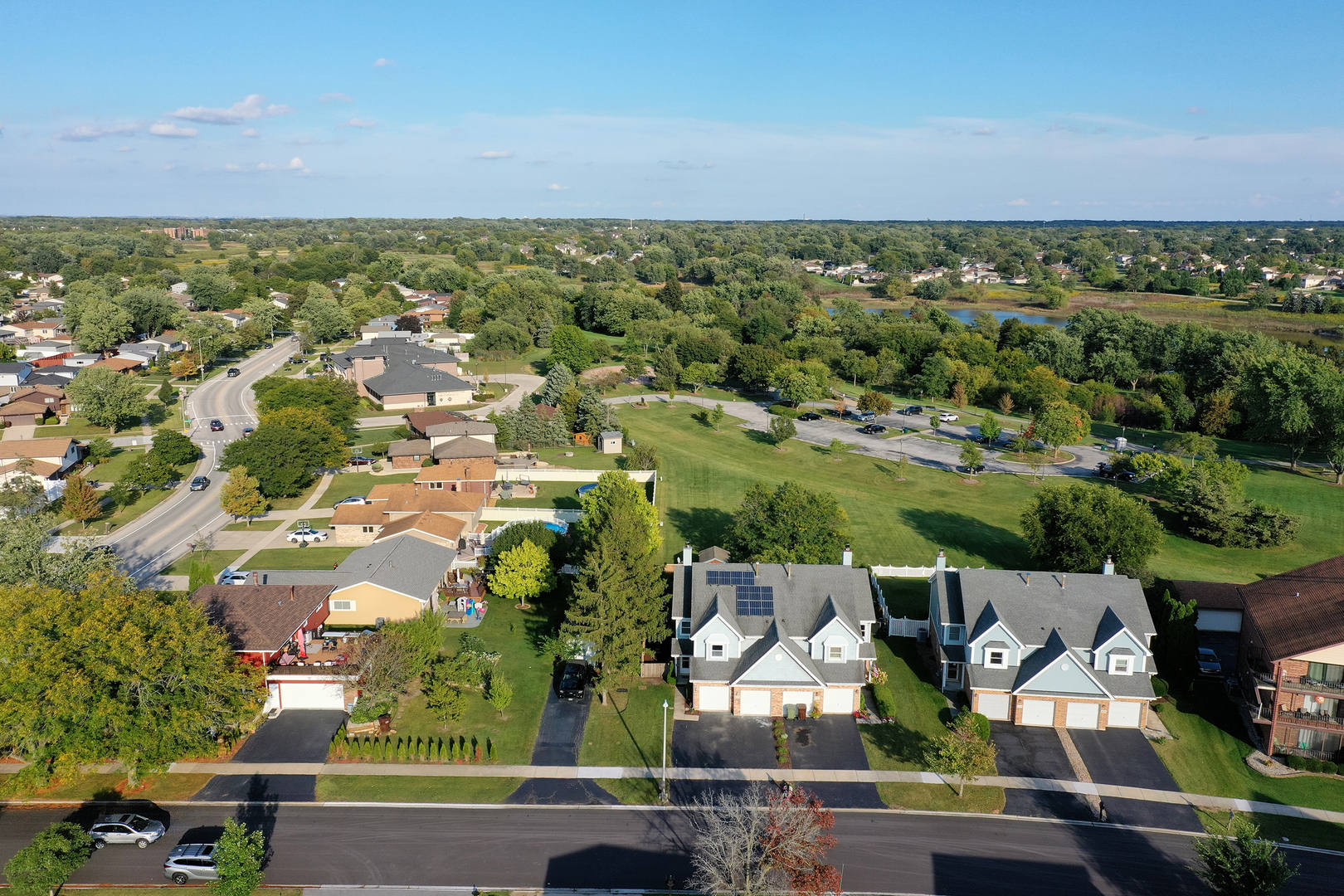 16705 Paxton Avenue, Tinley Park, IL 60477