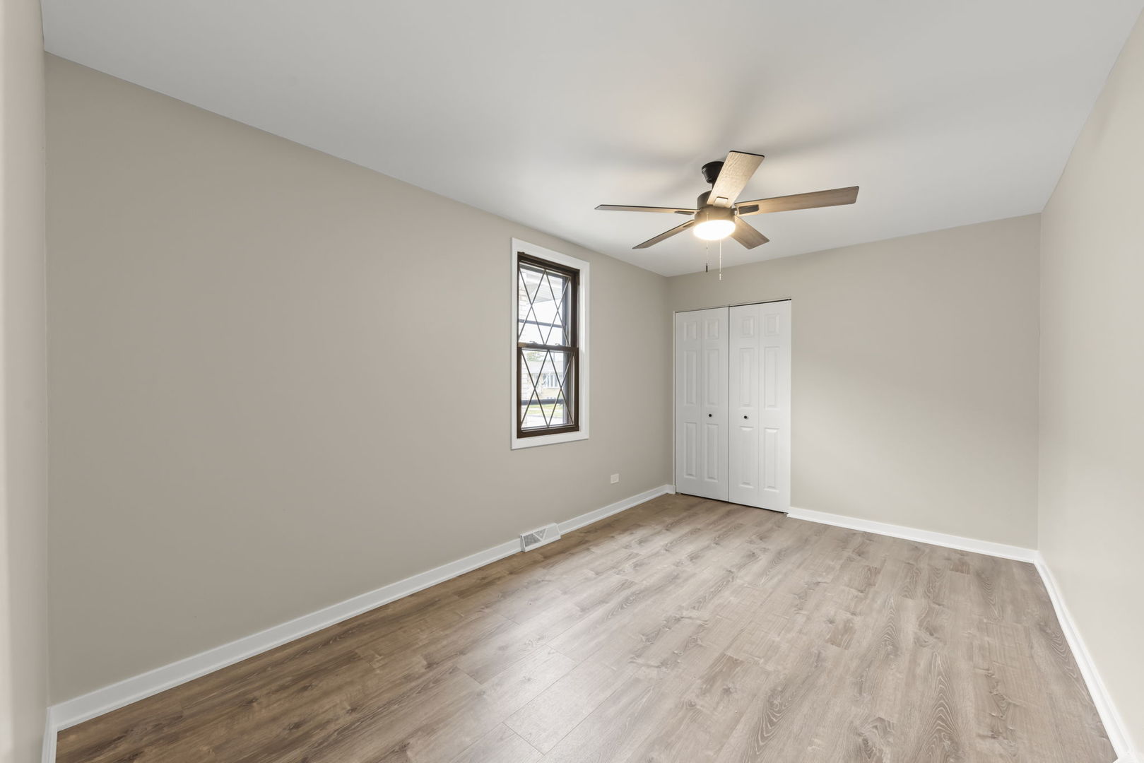 5817 W 64th Street, Chicago, IL 60638